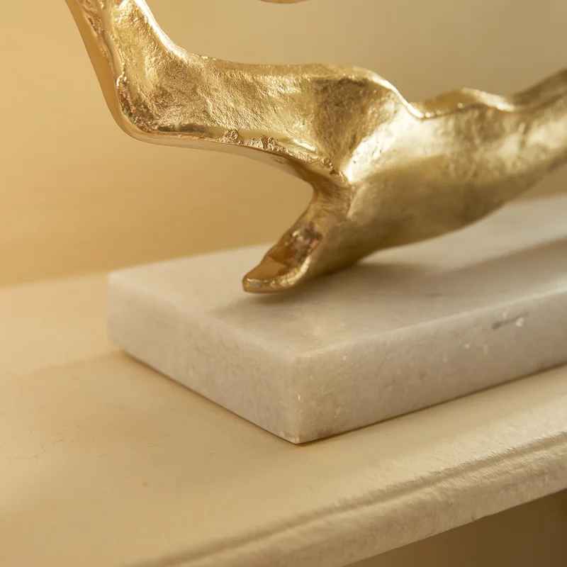 Pepita Sculpture thumbnail 5