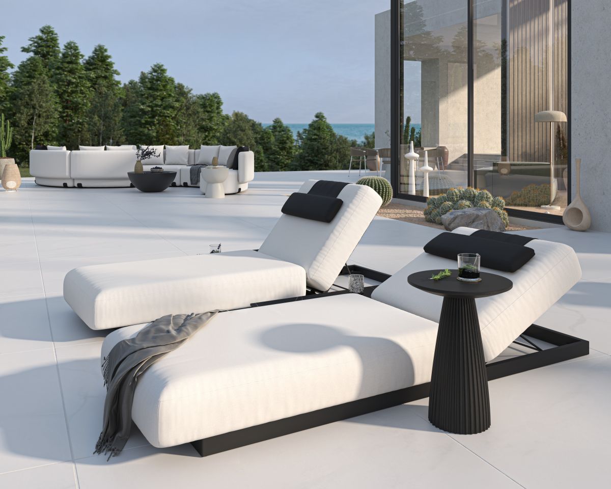 Gallus Side Table thumbnail 2