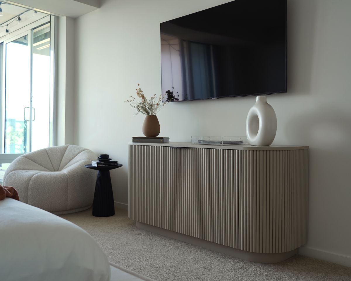 Gallus Side Table thumbnail 5
