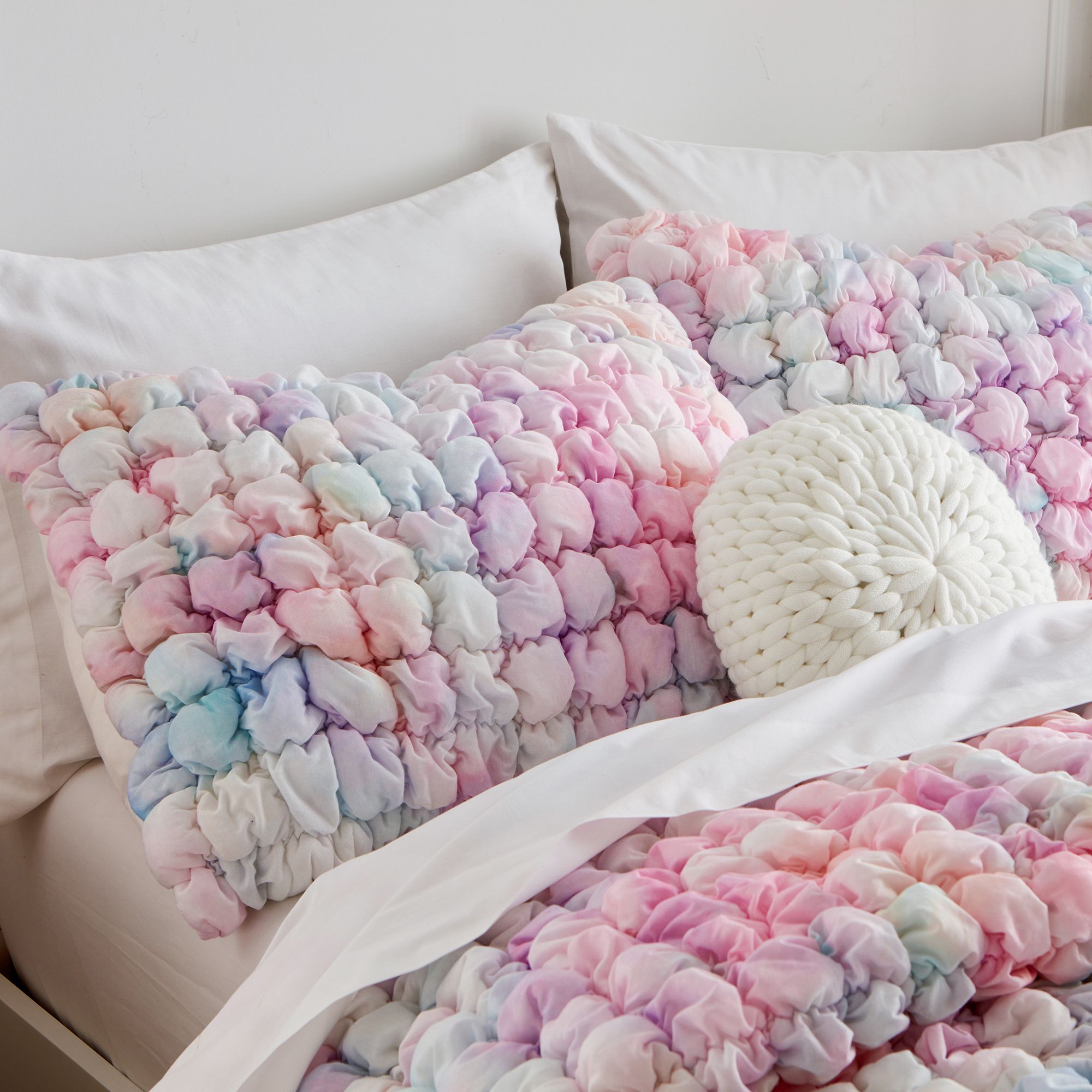 Tie Dye Marshmallow Quilt-Twin thumbnail 4