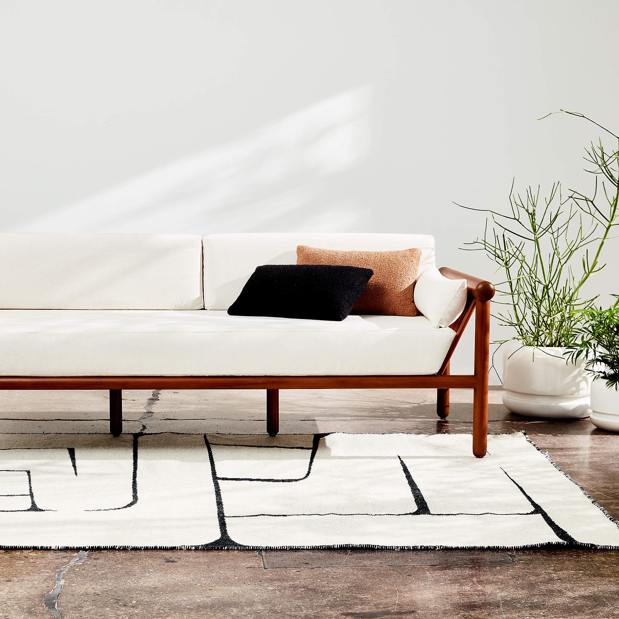 Faro Handwoven Performance White And Black Area Rug 8'x10' thumbnail 2