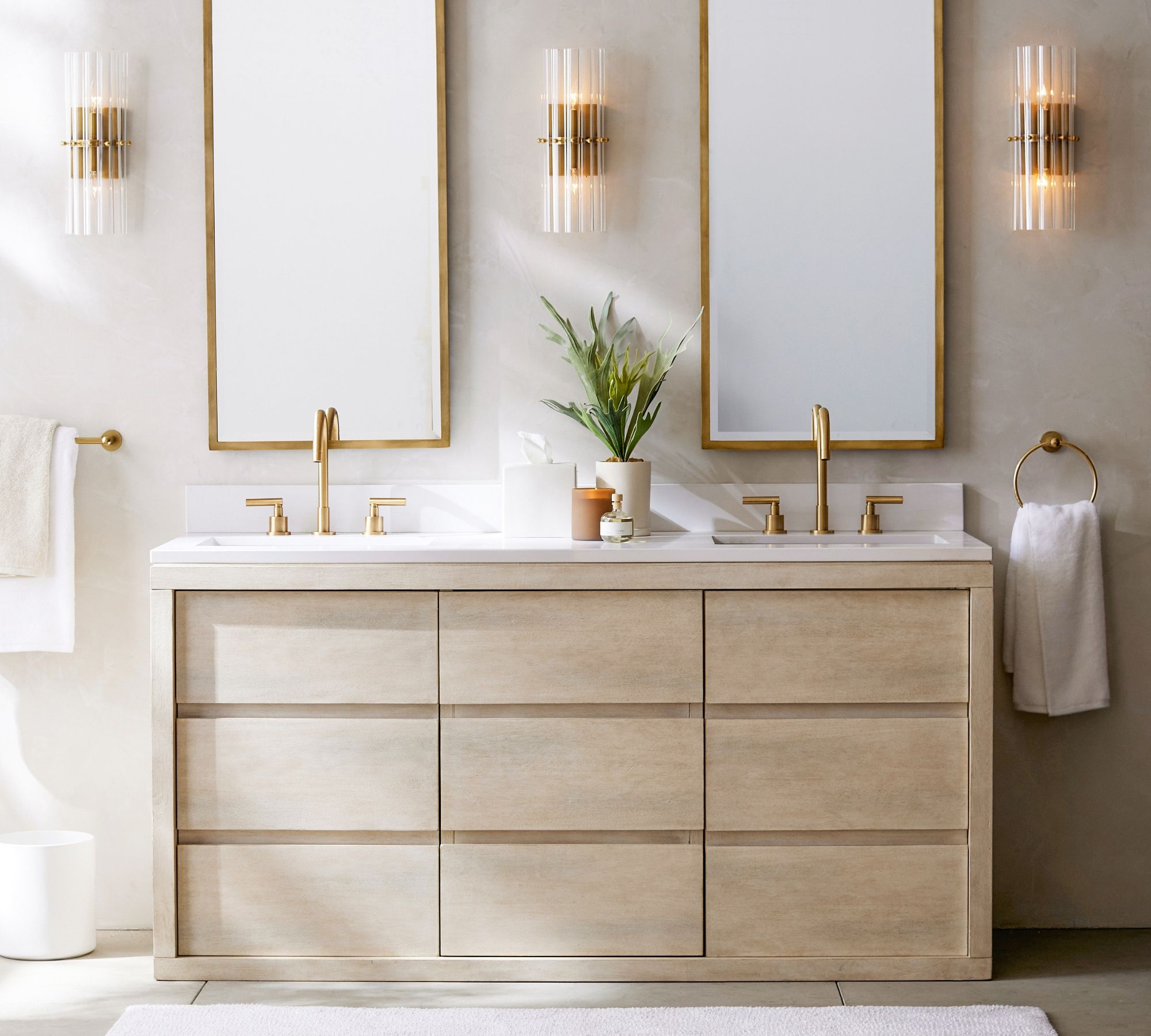 Mallory Crystal Sconce thumbnail 2
