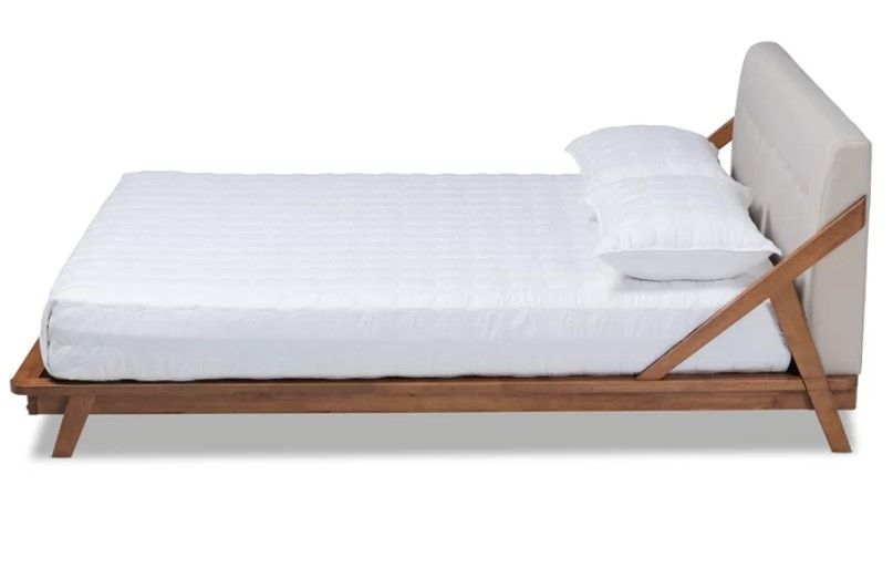 Dawniel Upholstered Platform Bed thumbnail 4