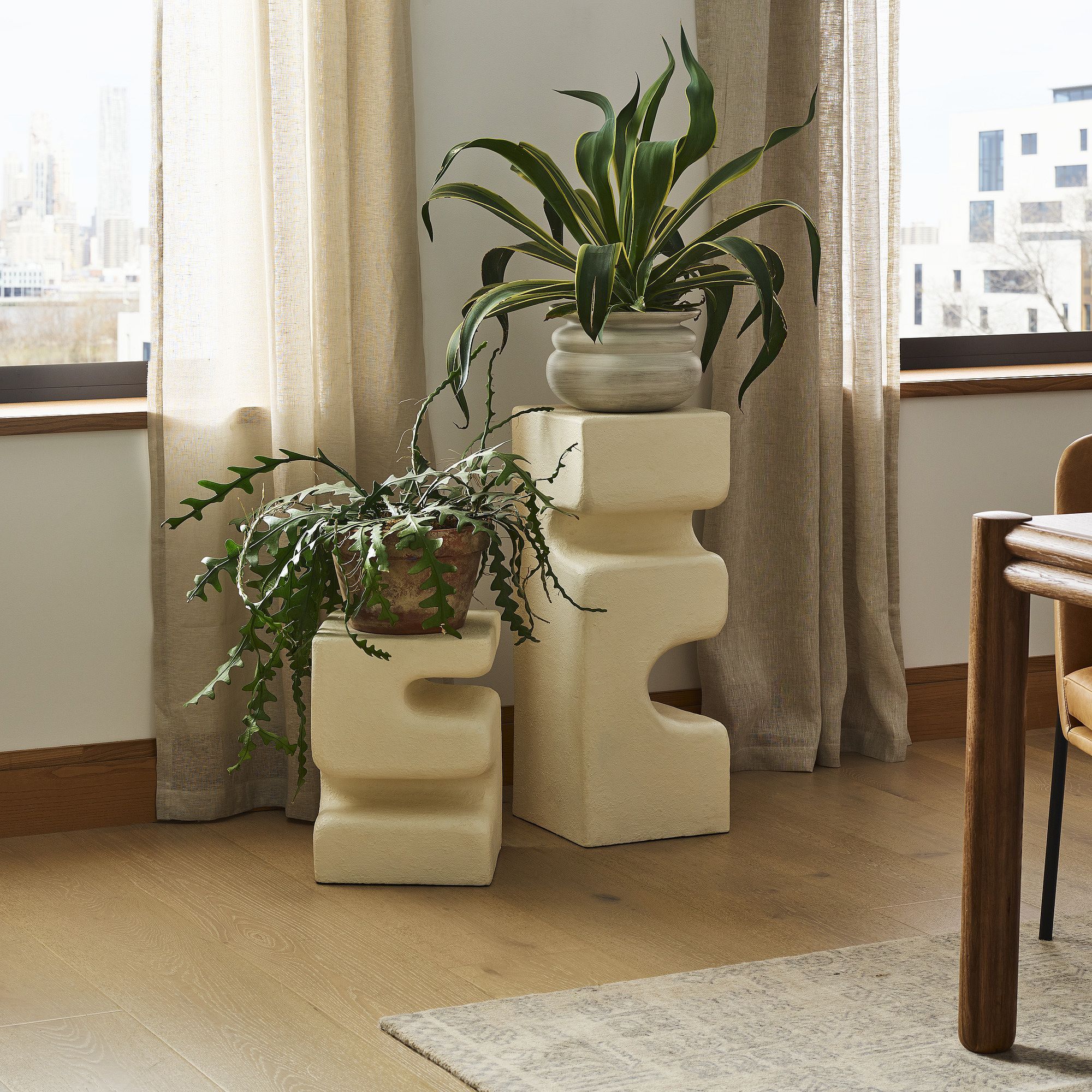 Gio Plaster Plant Stand Large thumbnail 2