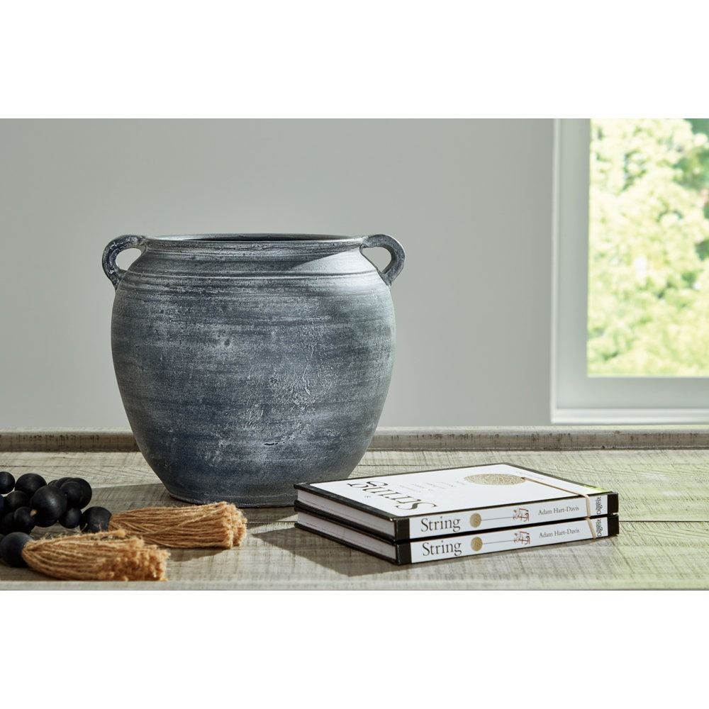 Wrenda Terracotta Table Vase Foundry Select thumbnail 2