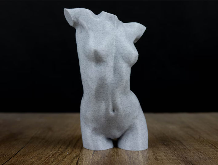 Female Sculpture thumbnail 3