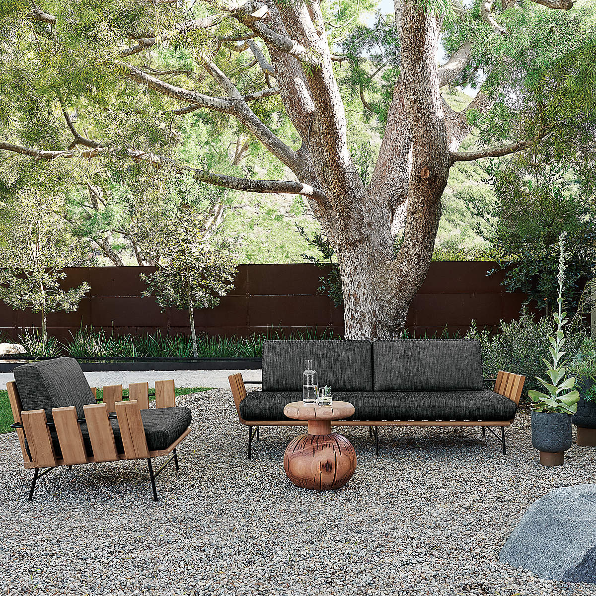 SEAHAVEN TEAK OUTDOOR LOUNGE CHAIR thumbnail 2