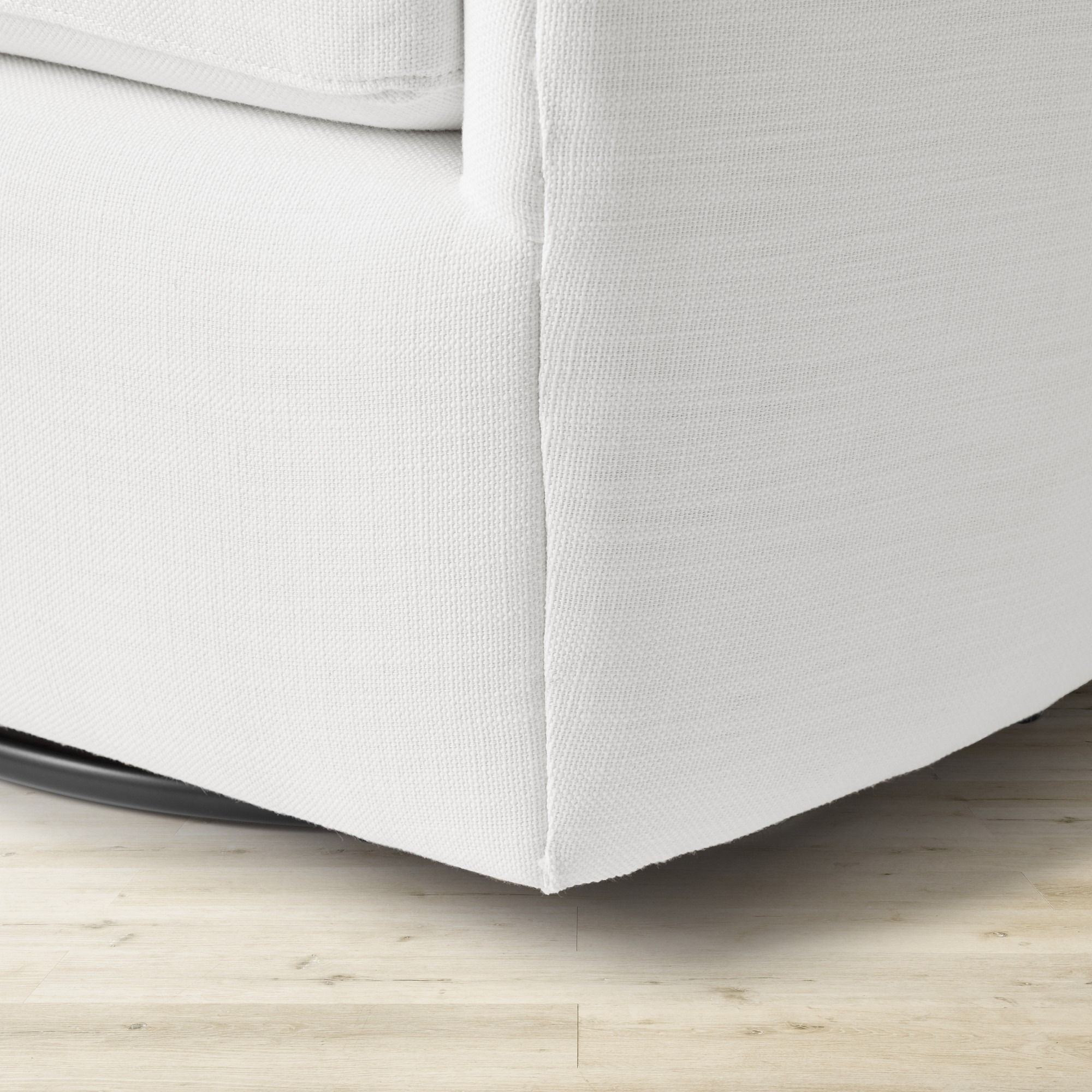 Montclair Swivel Chair thumbnail 5