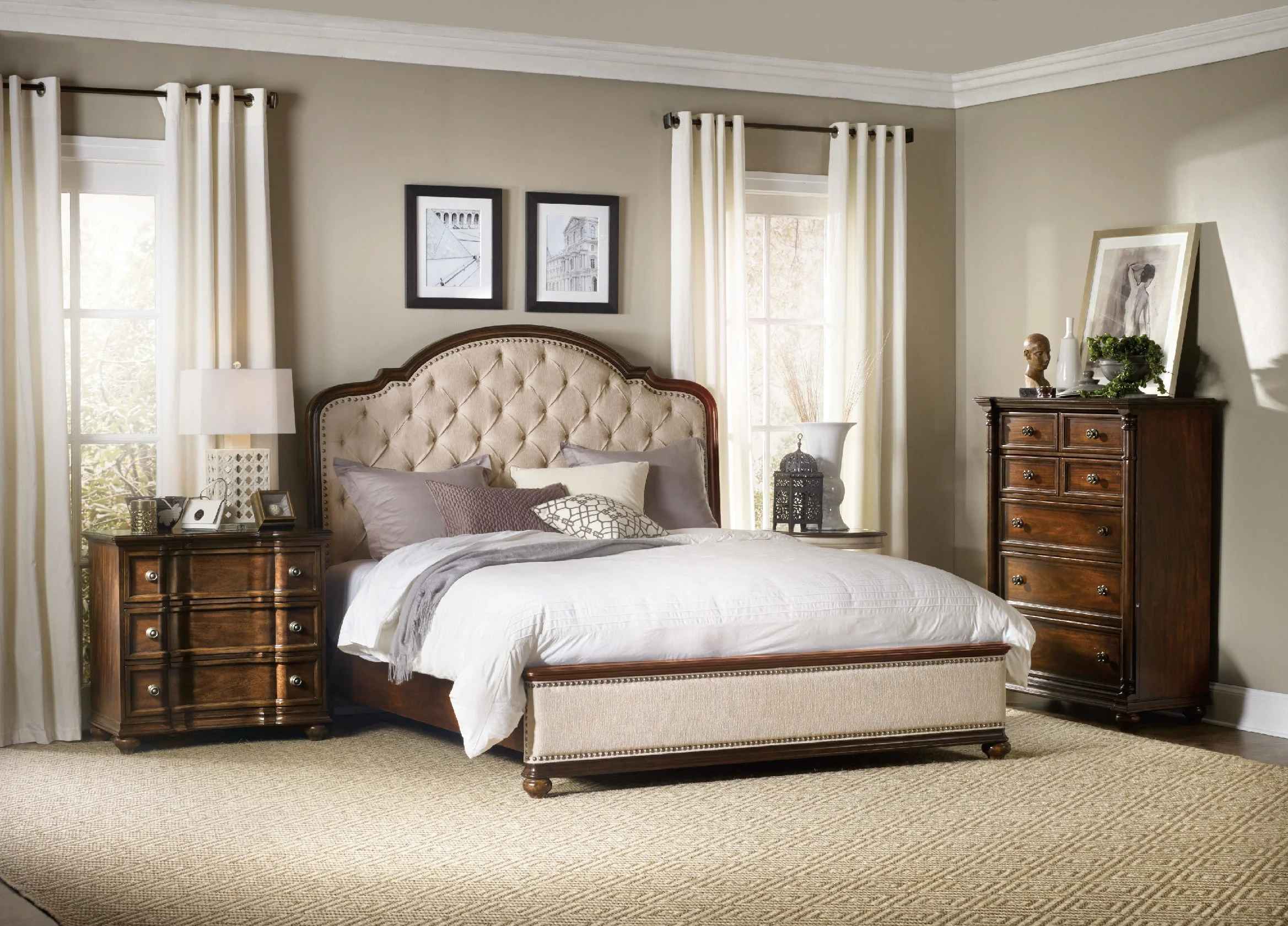 Leesburg Upholstered Standard Bed-King thumbnail 2