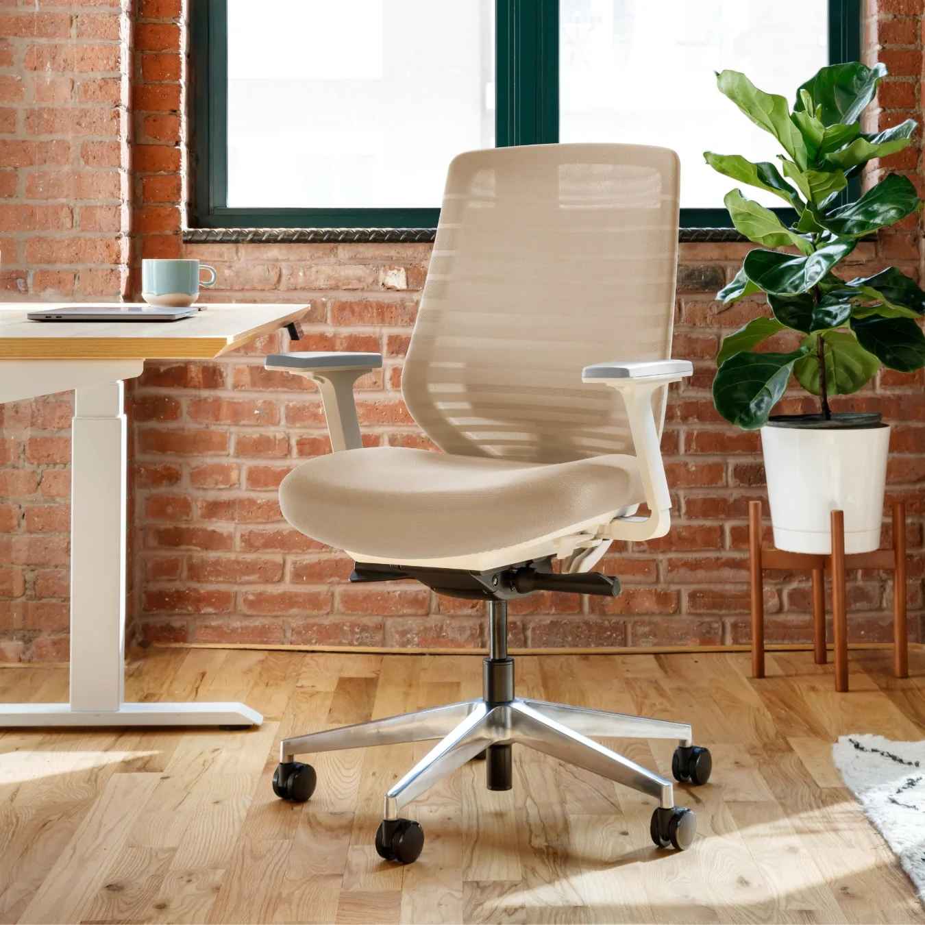 Ergonomic Chair thumbnail 2
