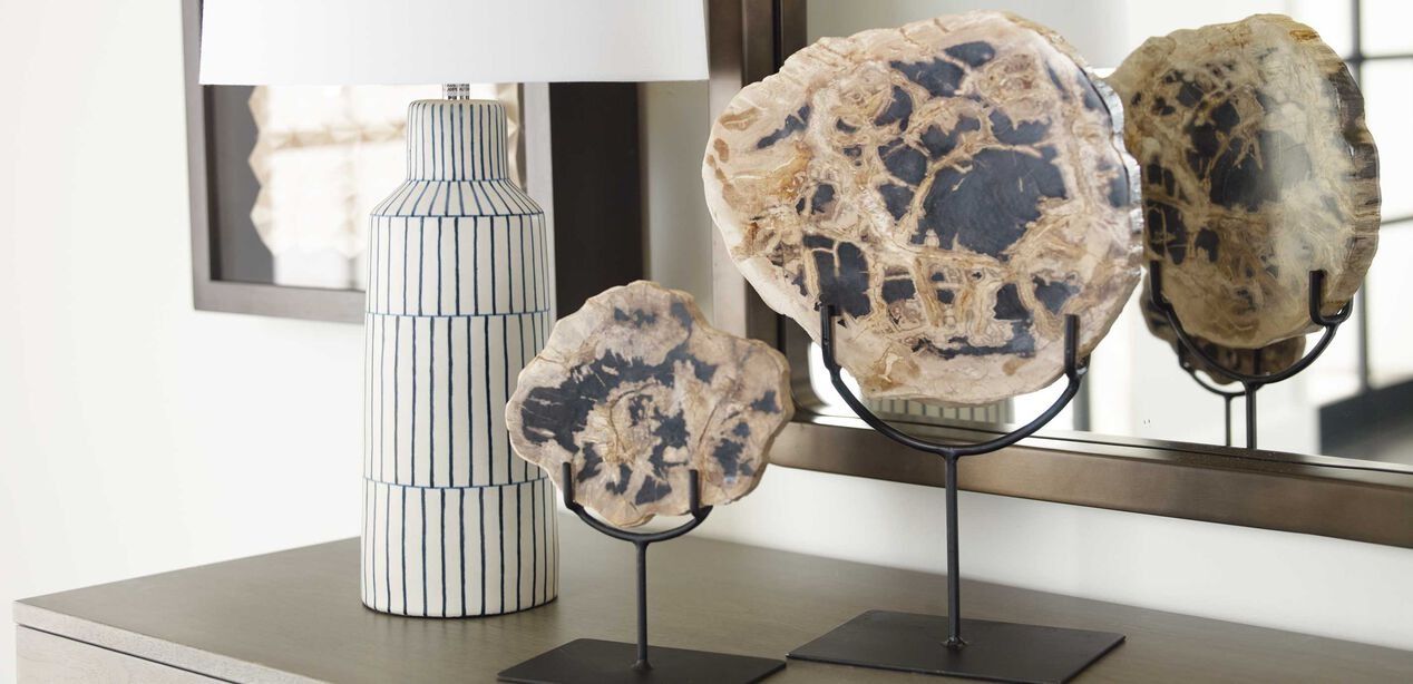 Petrified Wood On Stand Small thumbnail 6