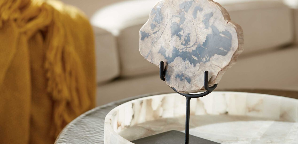 Petrified Wood On Stand Small thumbnail 7