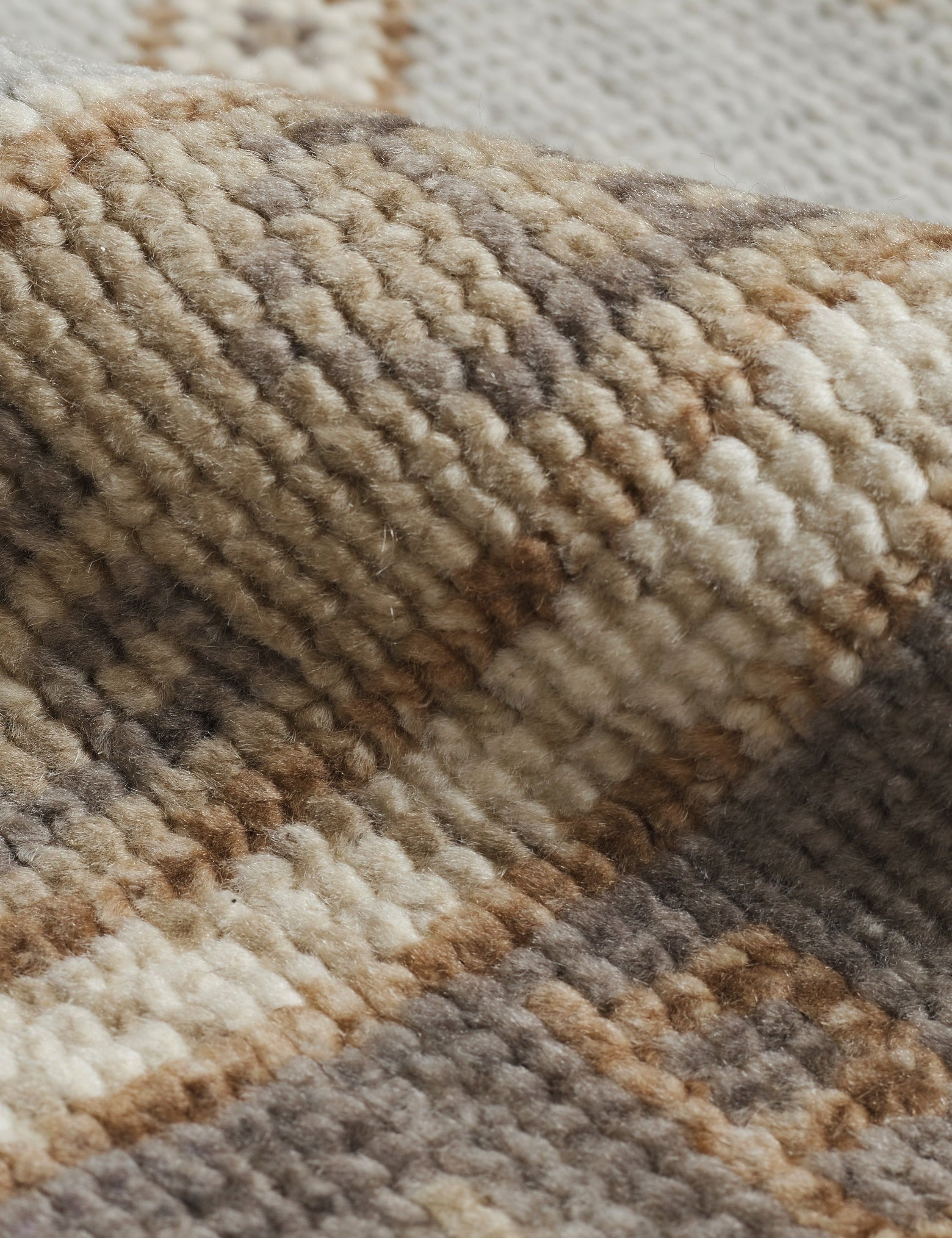 Kate Hand-Knotted Wool Rug 10' x 14' thumbnail 8