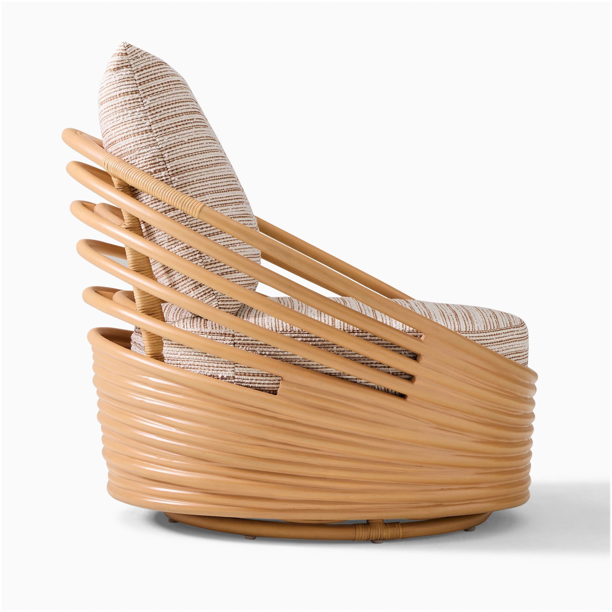 Minetta Rattan Swivel Chair thumbnail 3