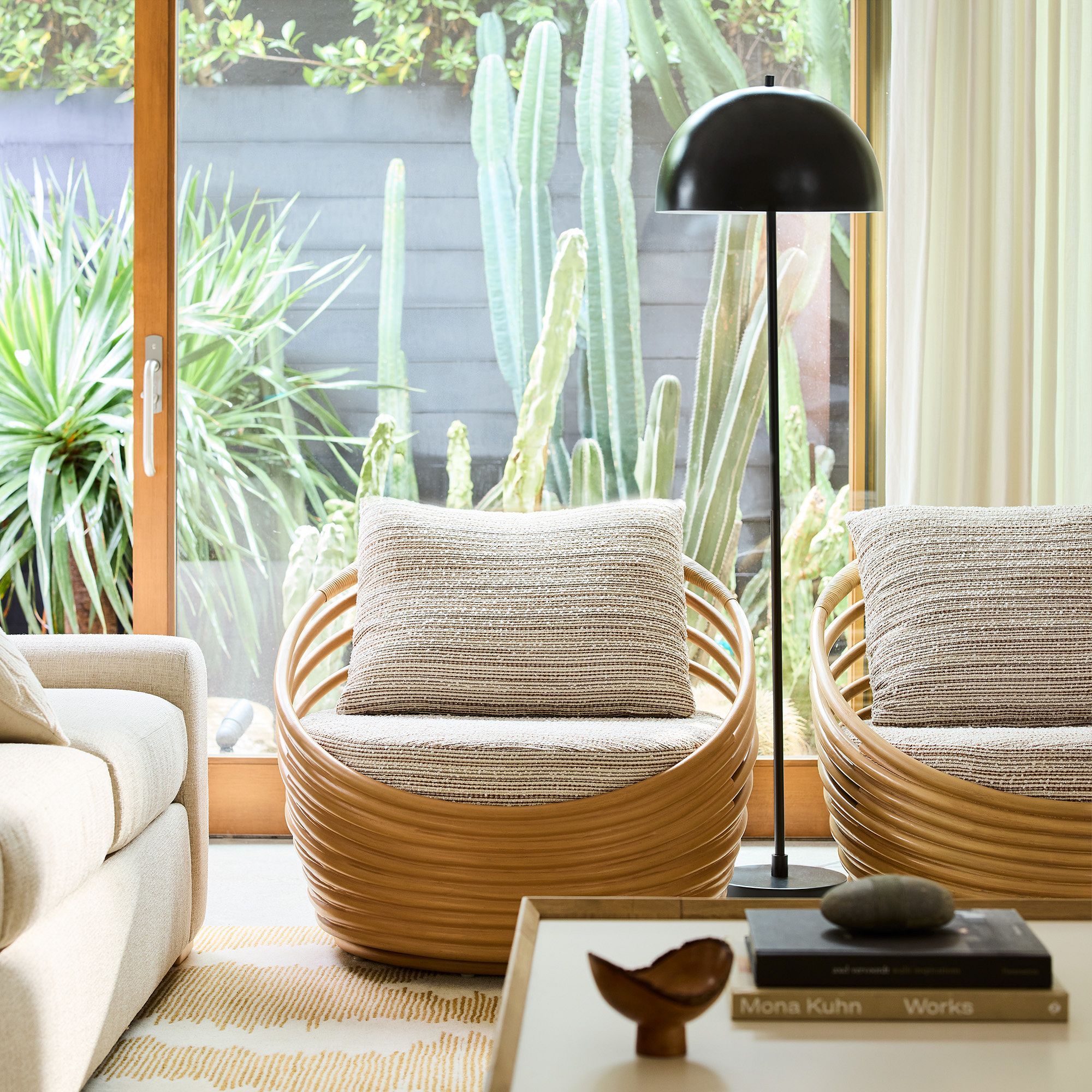 Minetta Rattan Swivel Chair thumbnail 4