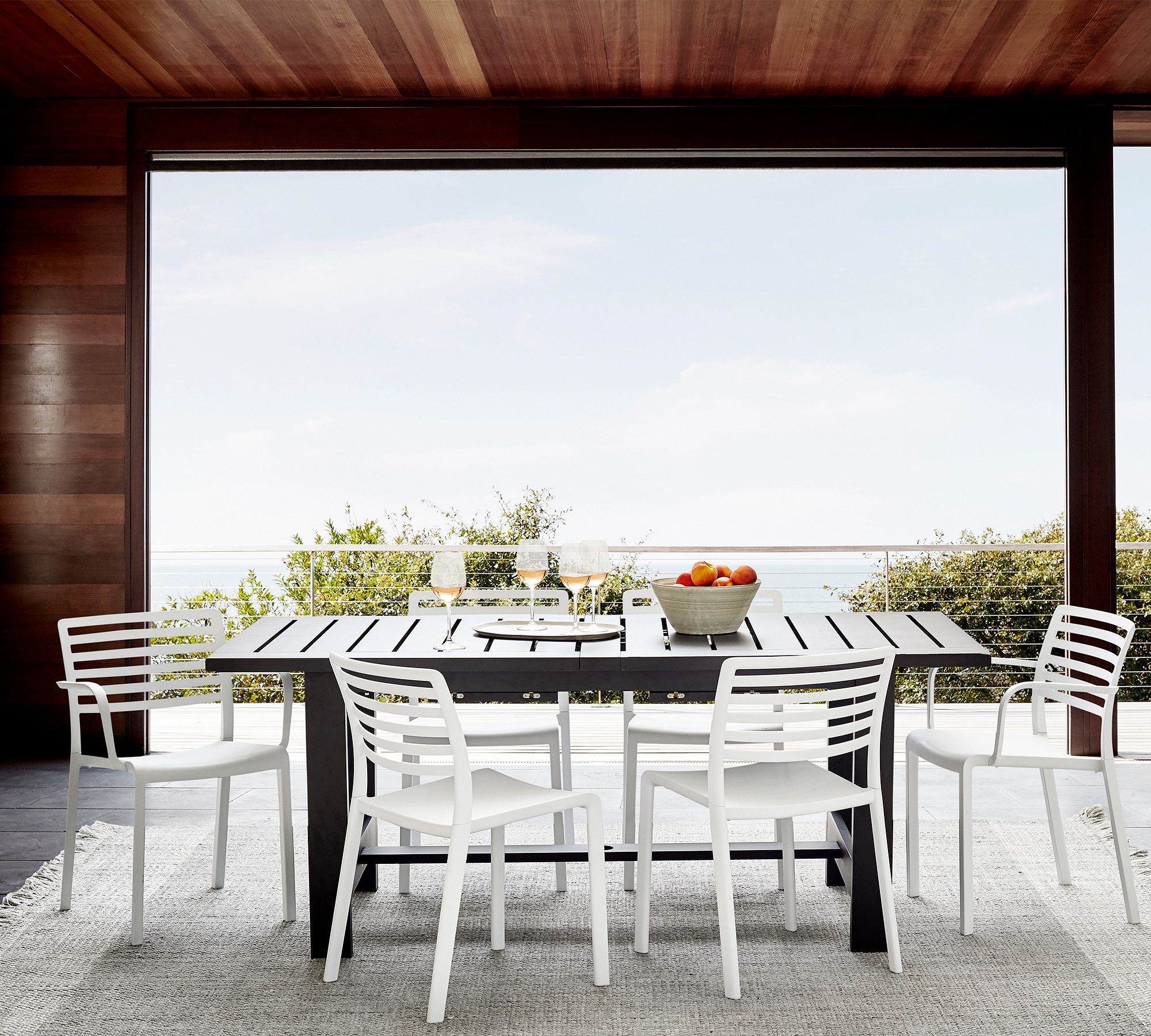 Malibu Metal Extendable Rectangular Outdoor Dining Table (76"-103") thumbnail 5
