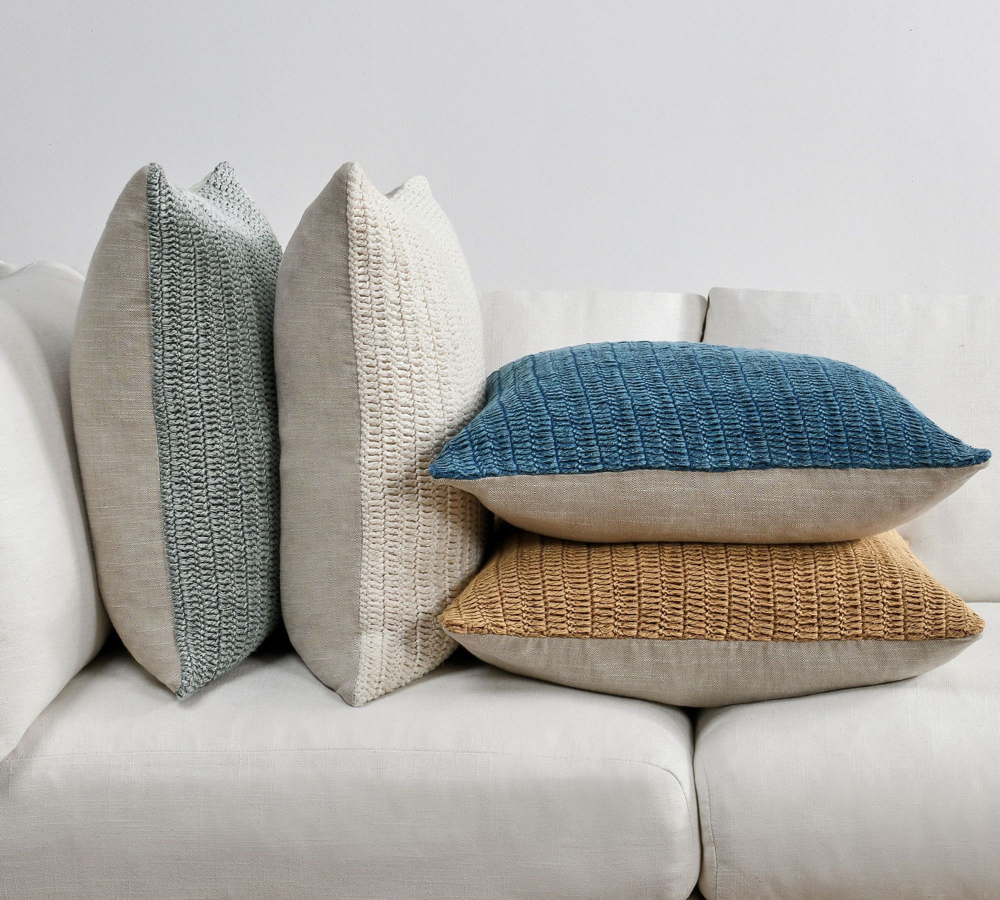 Olan Handknit Pillow Cover thumbnail 2