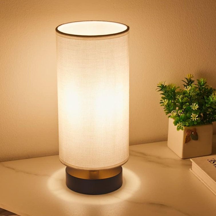 Niakia Metal Table Lamp thumbnail 2