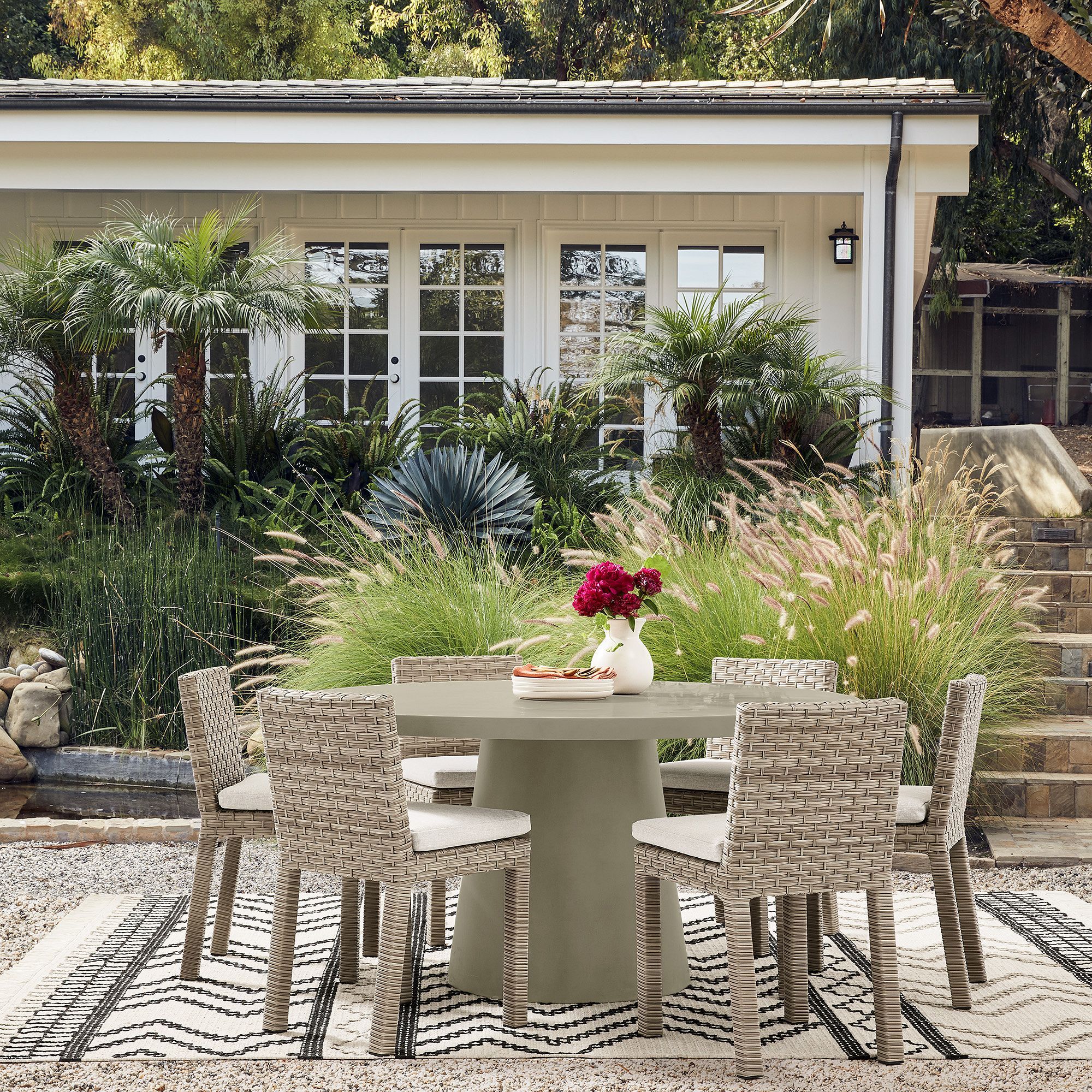 Concrete Pedestal Round Dining Table-32" thumbnail 2