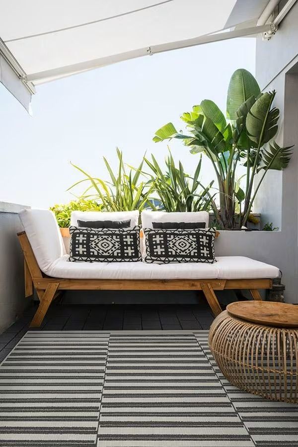 Outdoor Offset Stripe Black Rug-9'x12' thumbnail 2