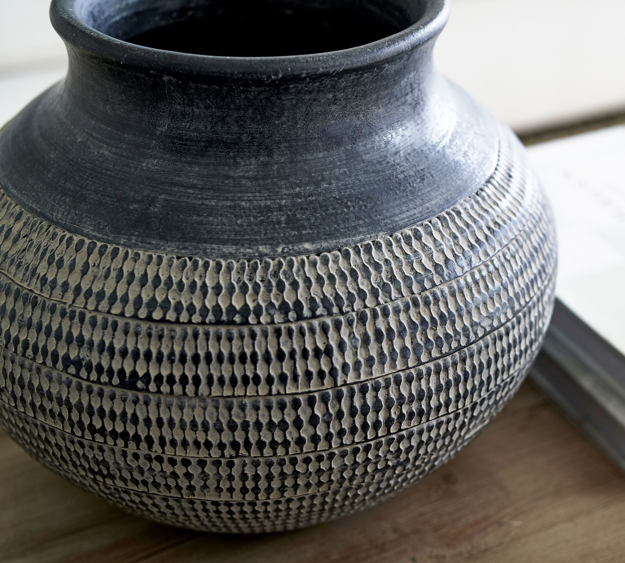 Frasier Handcrafted Ceramic Vase Medium thumbnail 3