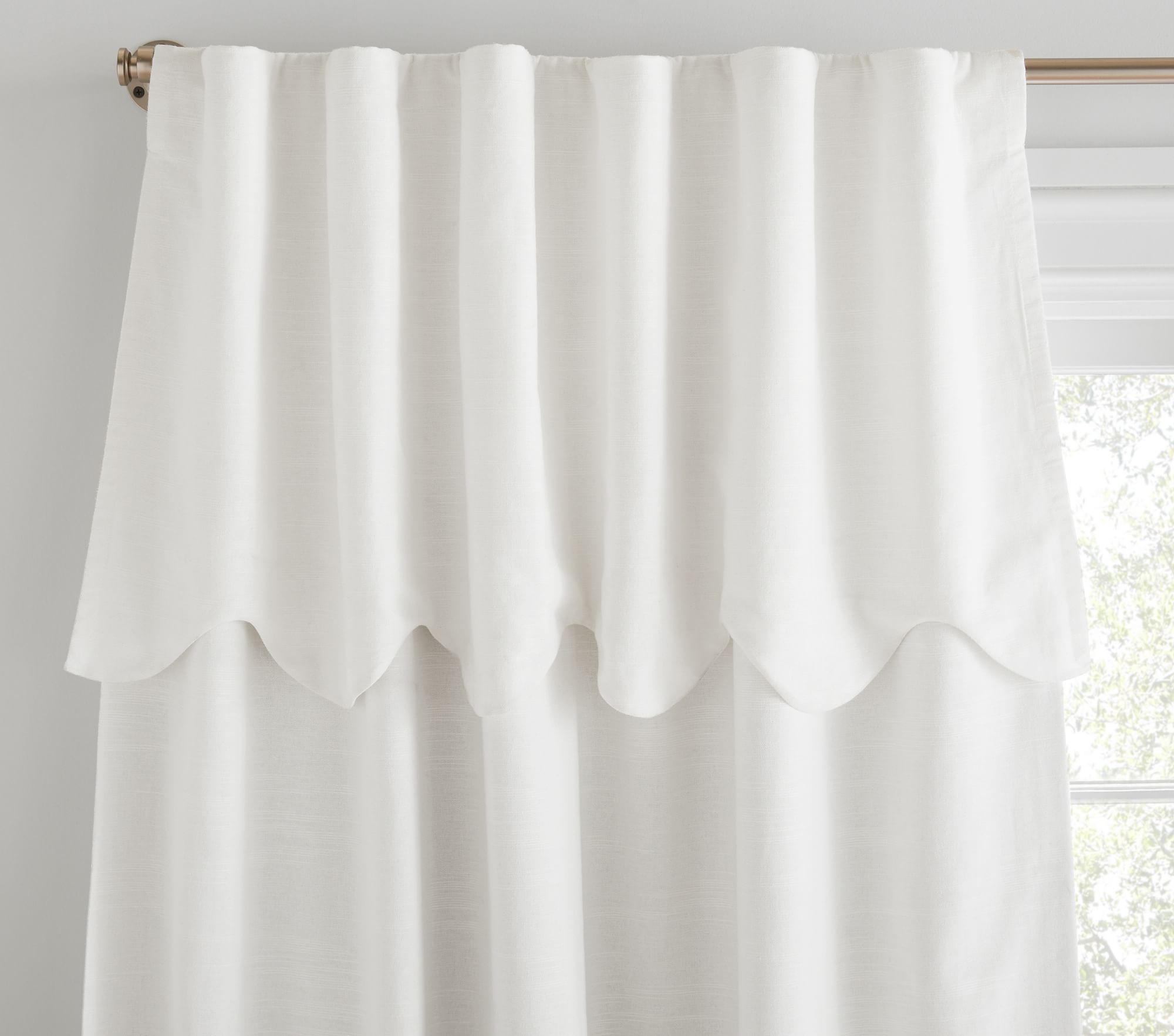 Evelyn Linen Scallop Valance Blackout Curtain thumbnail 3