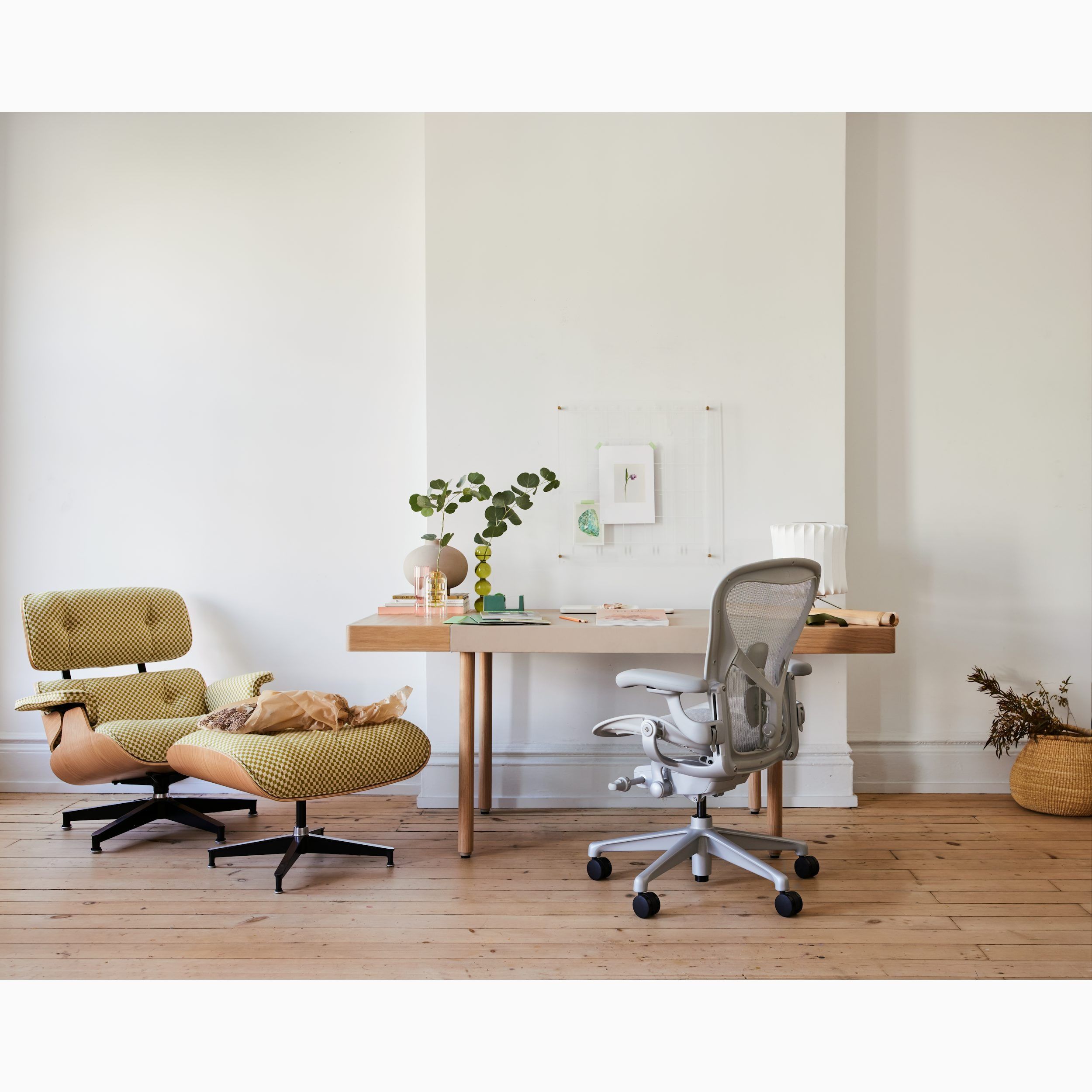 Aeron Chair thumbnail 6