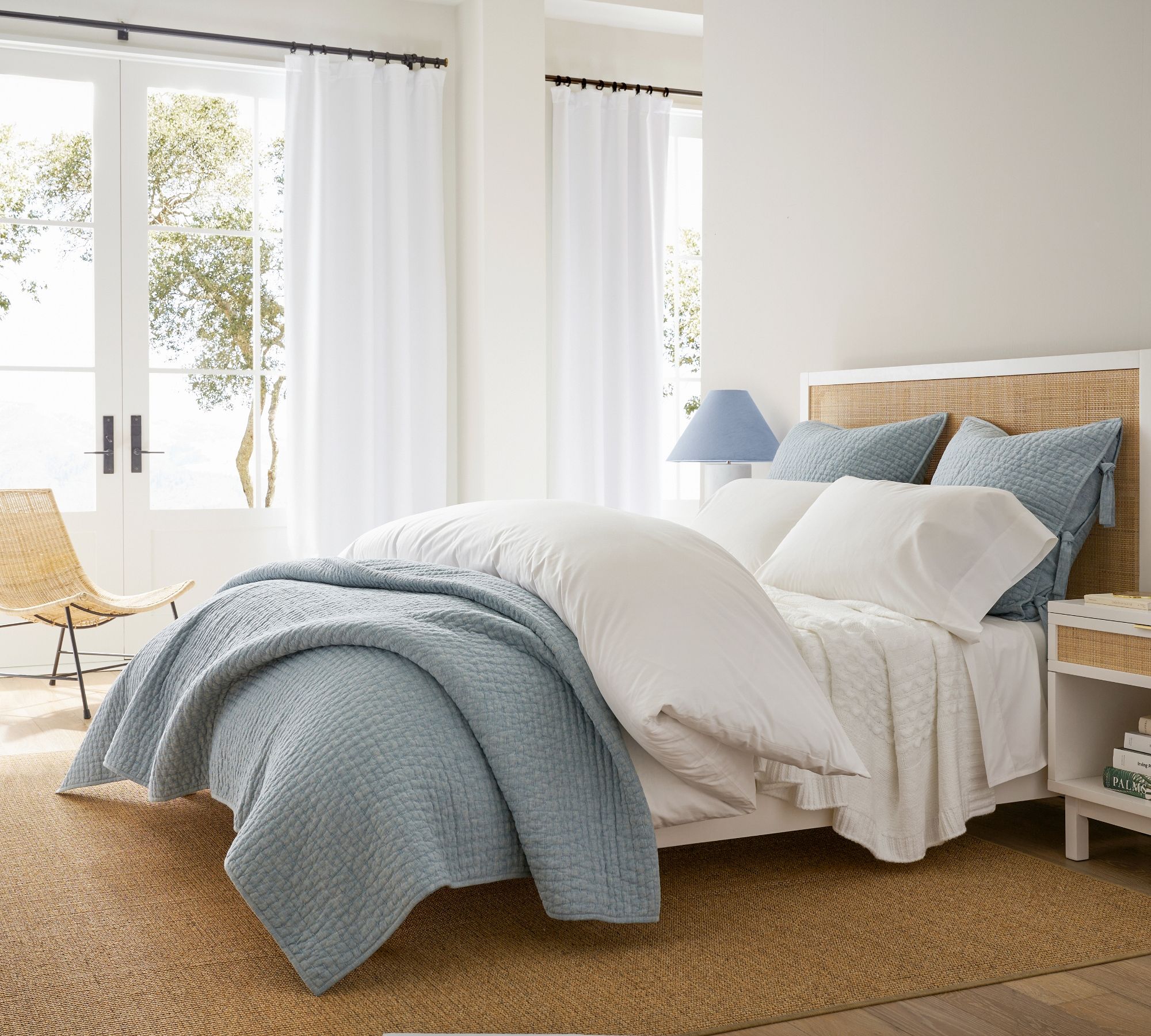 Pick Stitch Handcrafted Cotton Linen Quilt thumbnail 2