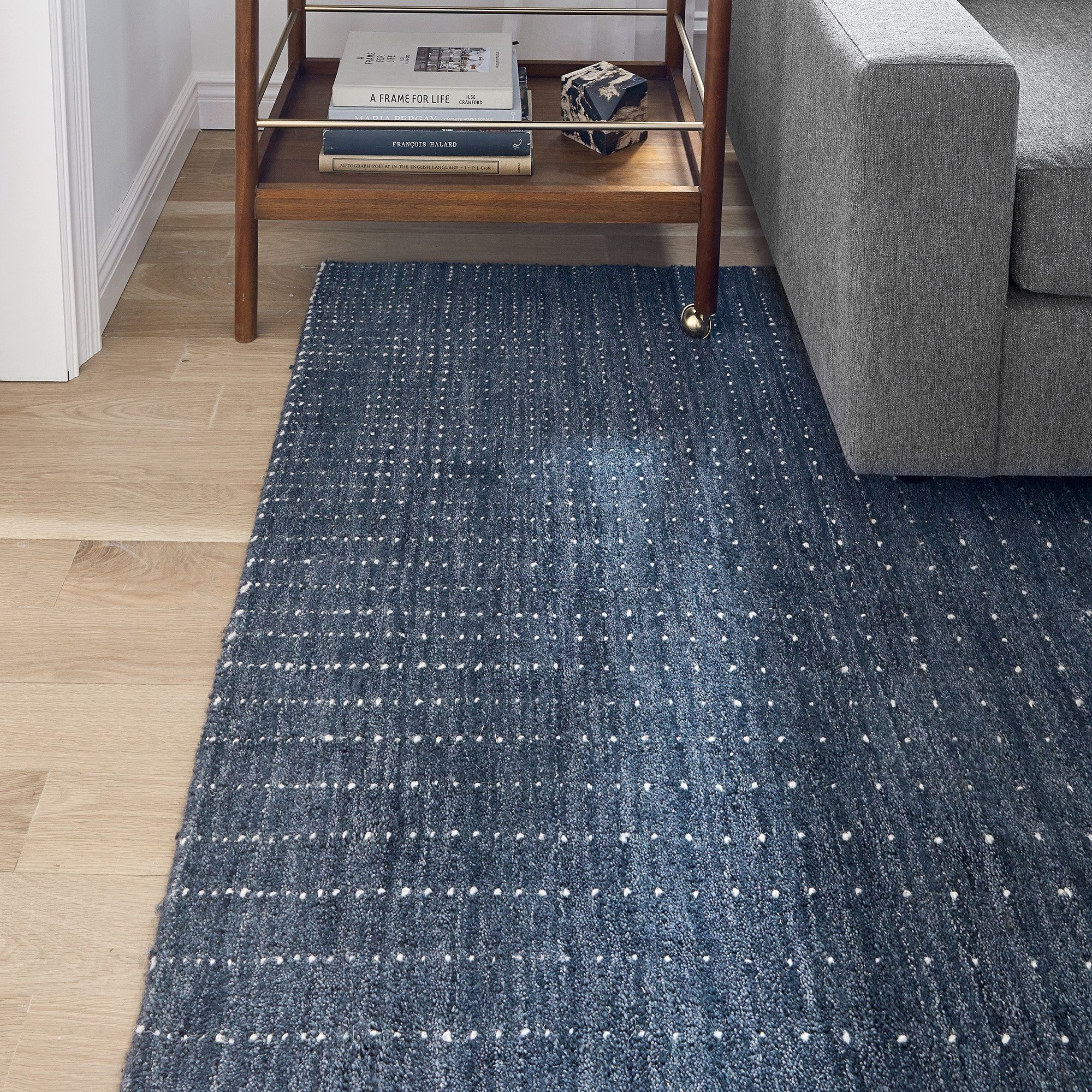 Graduated Dot Rug thumbnail 3