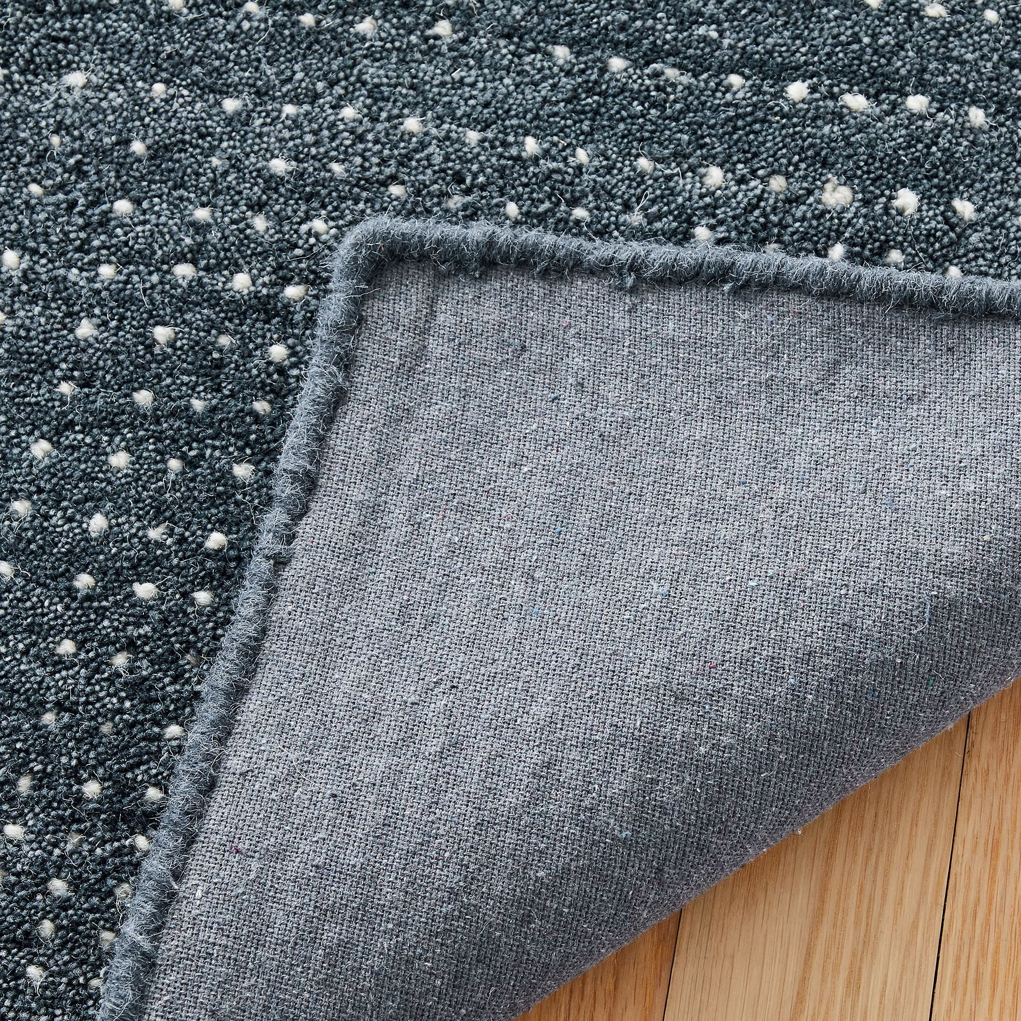 Graduated Dot Rug thumbnail 6