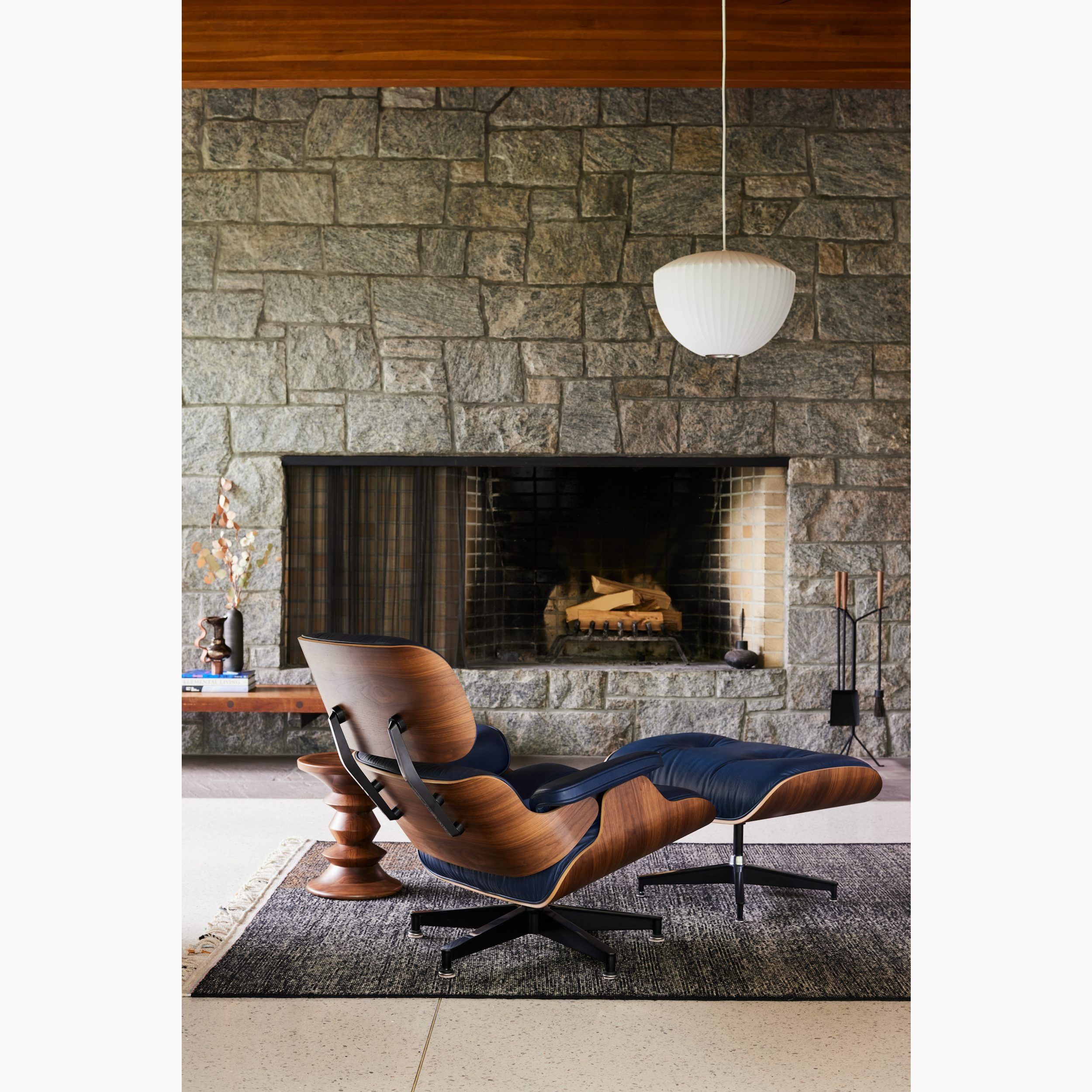 Eames Lounge Chair and Ottoman thumbnail 5