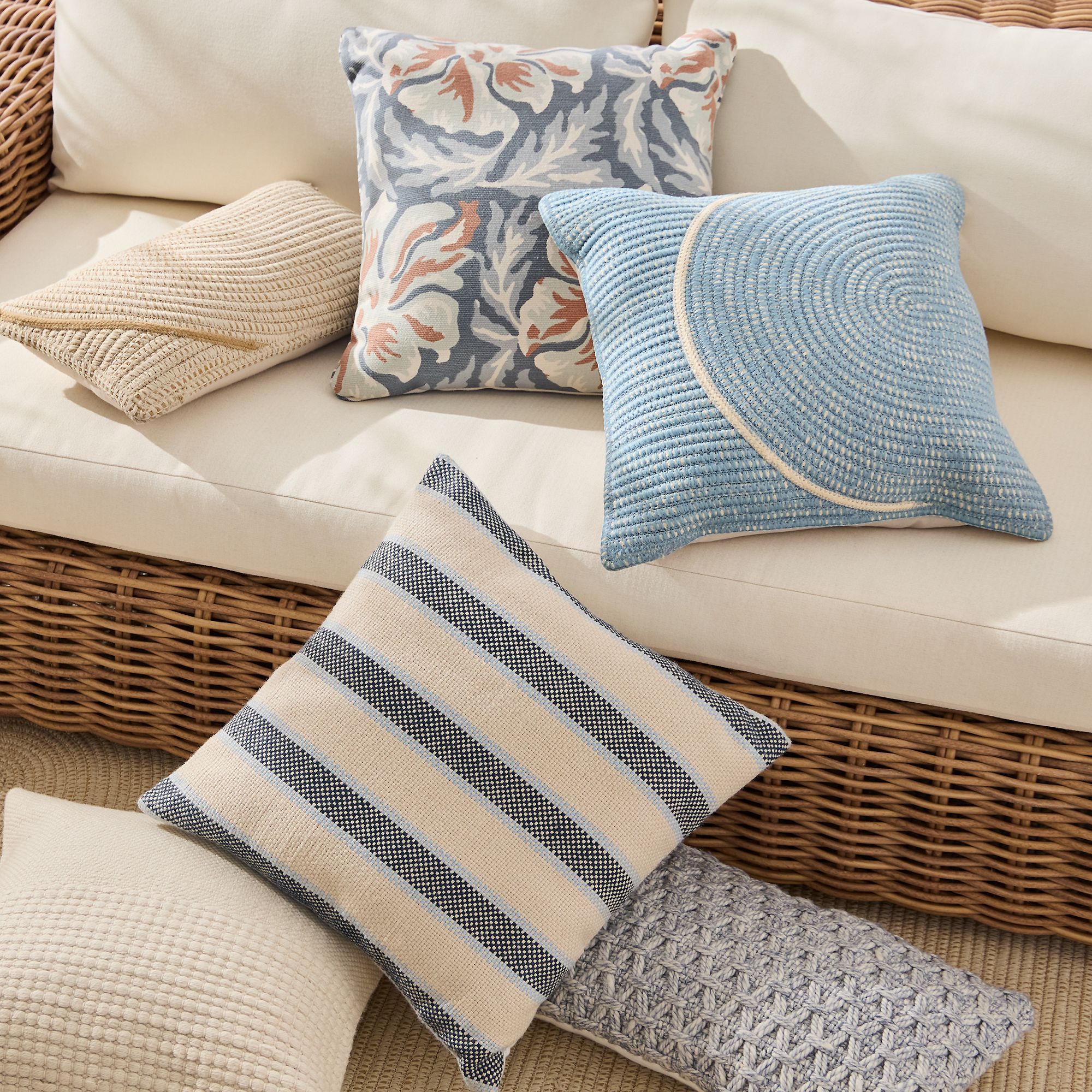 Woven Arches Pillow-20"x20" thumbnail 3