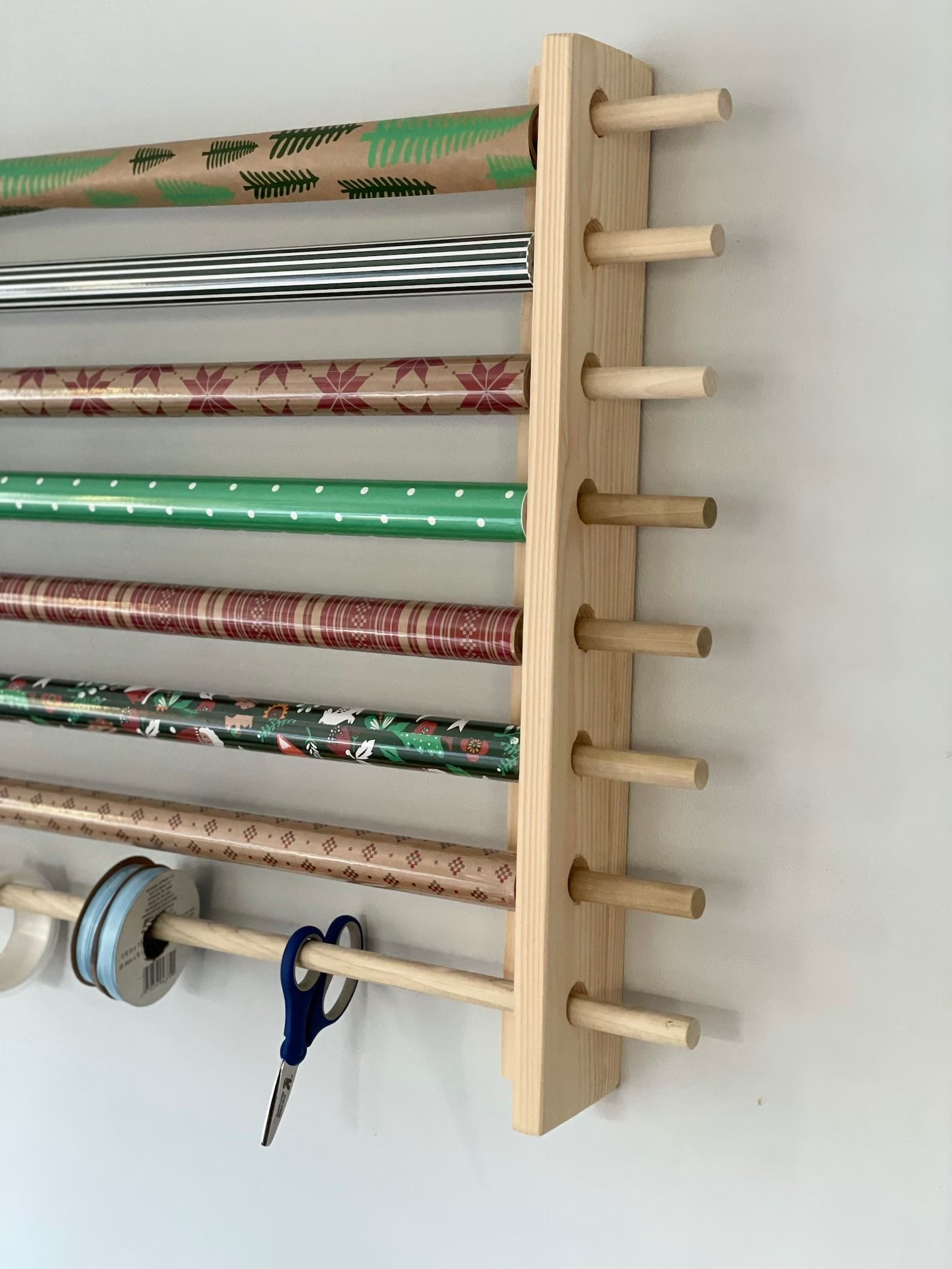 Wrapping paper storage thumbnail 4