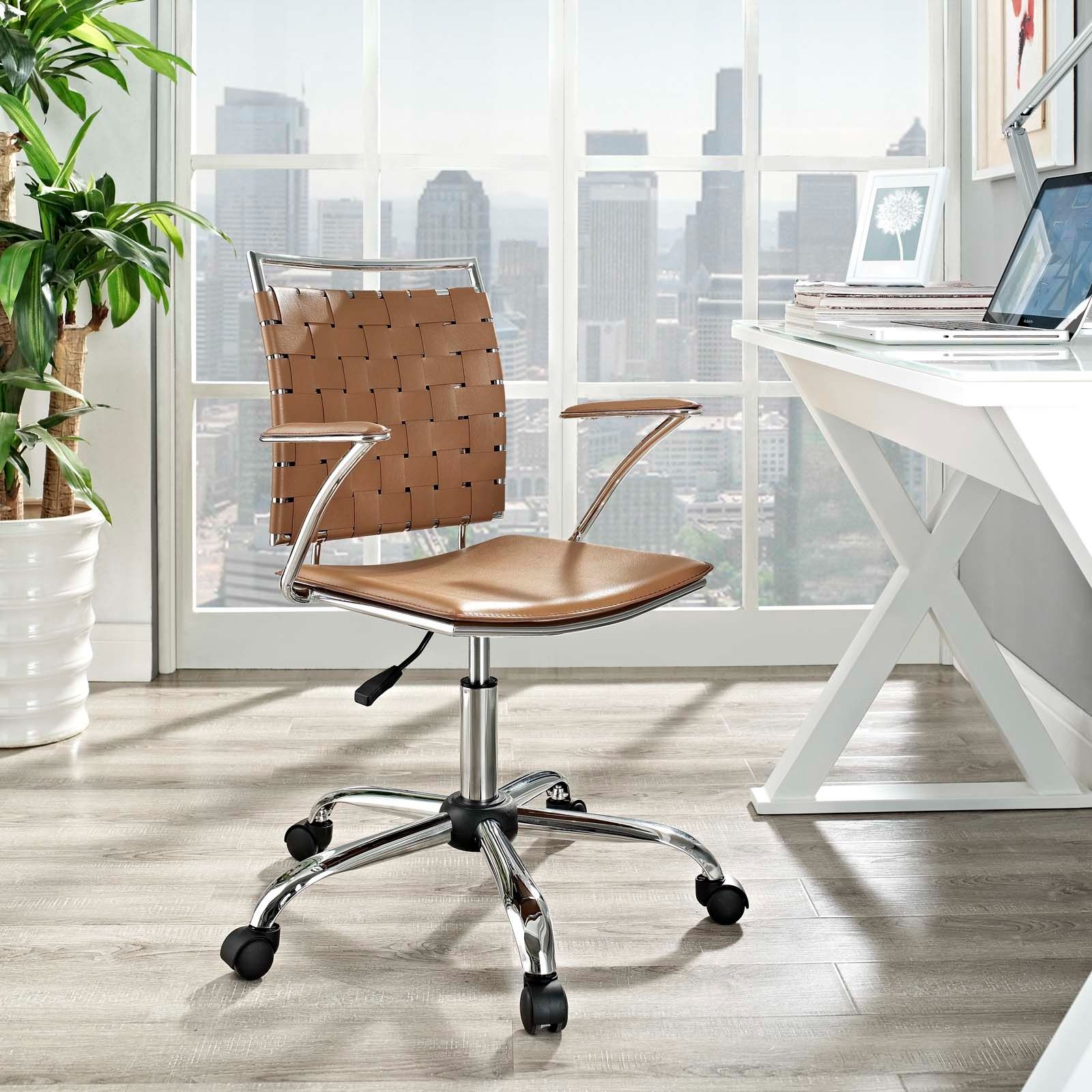 Sleek Mid-Century Office Chair thumbnail 2
