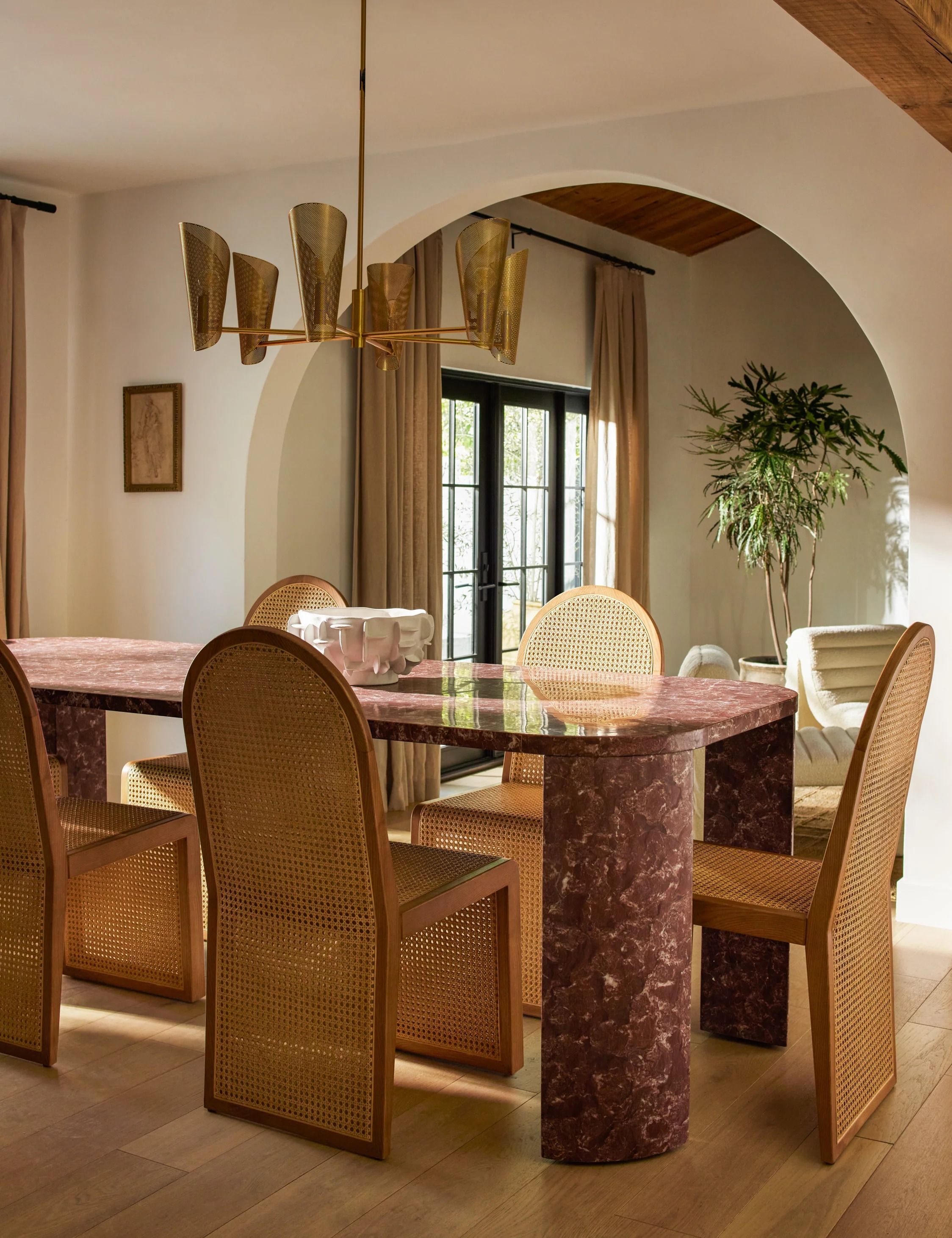 Ramoon Dining Table thumbnail 2