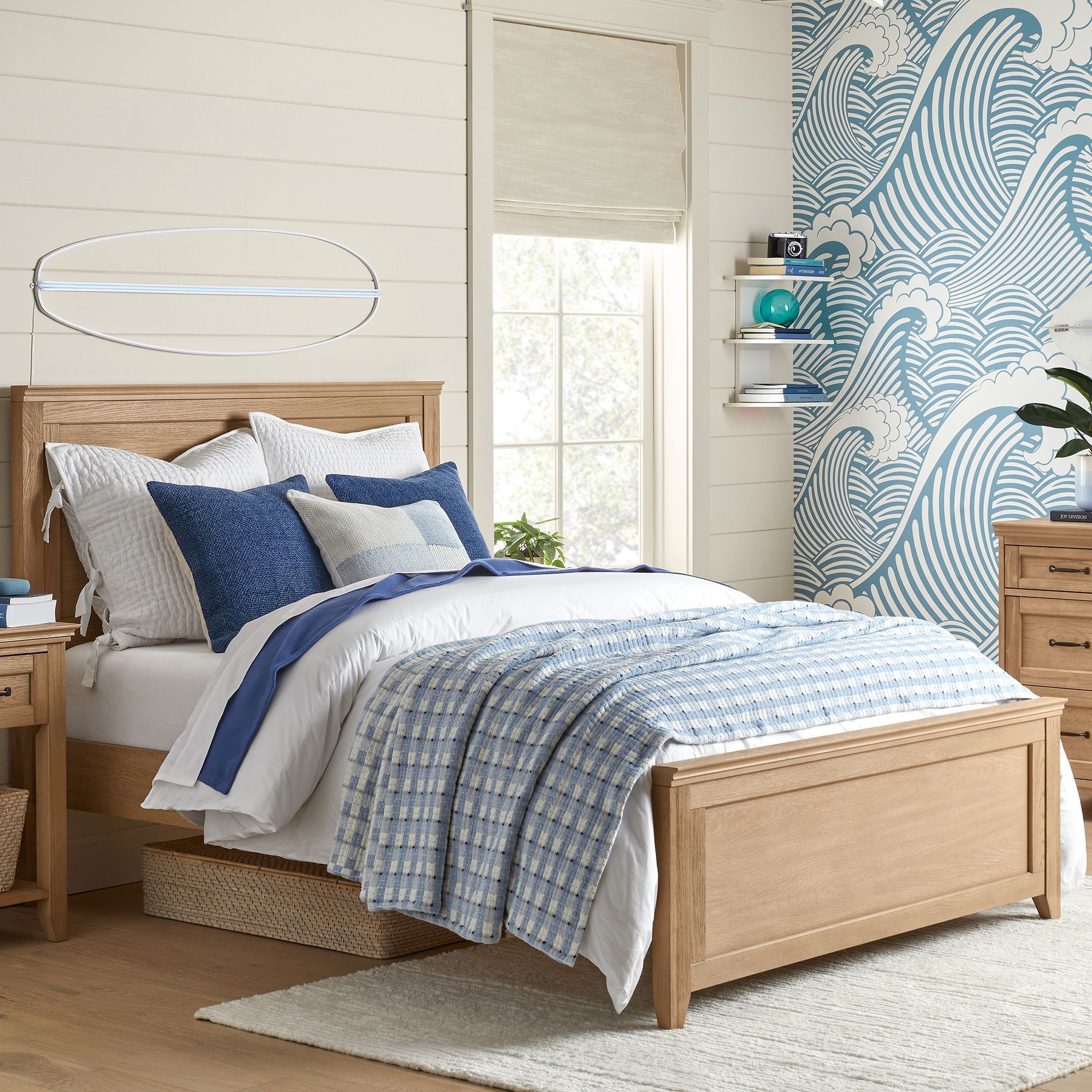 Hampton Classic Bed thumbnail 2