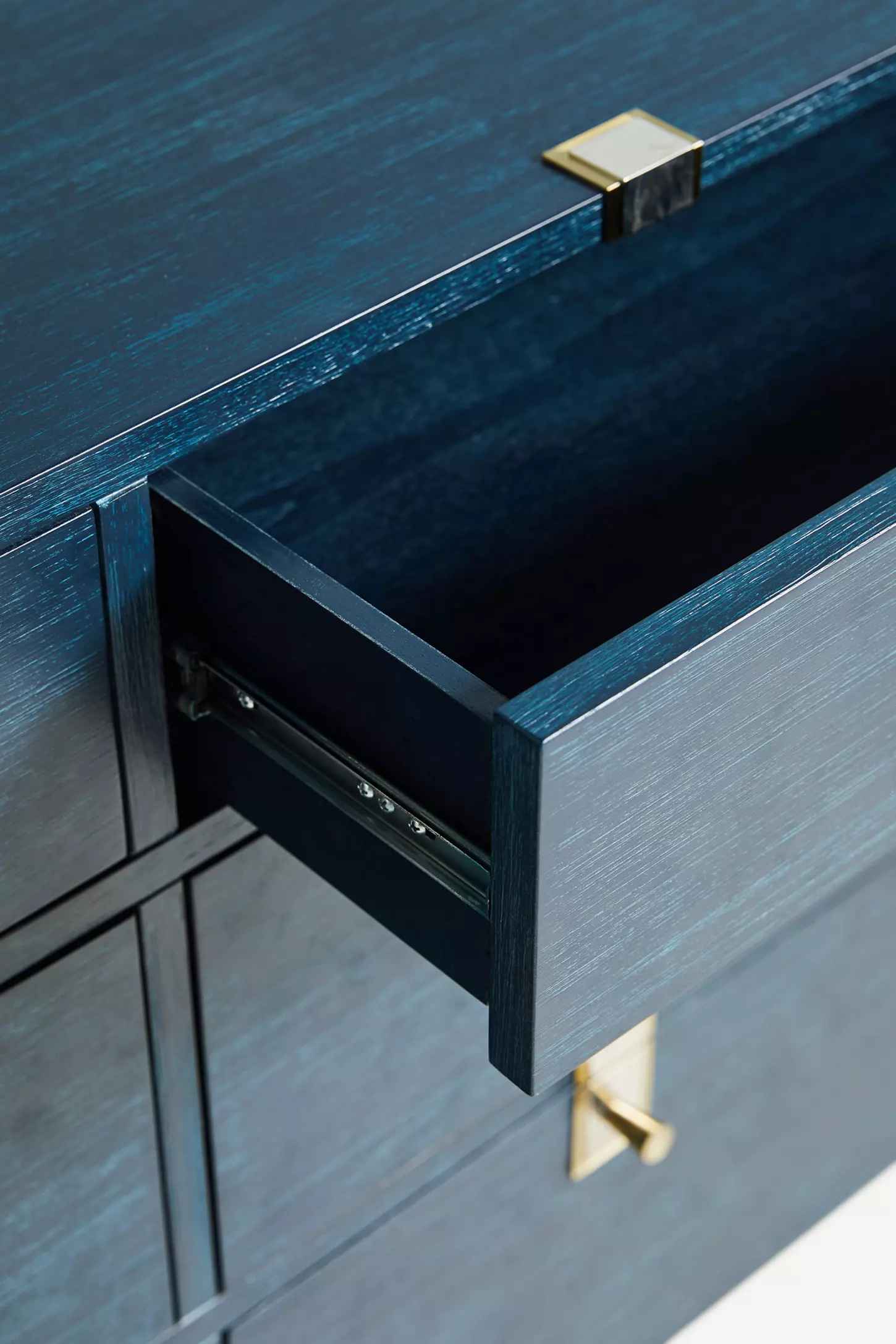 Ingram Six-Drawer Dresser thumbnail 5