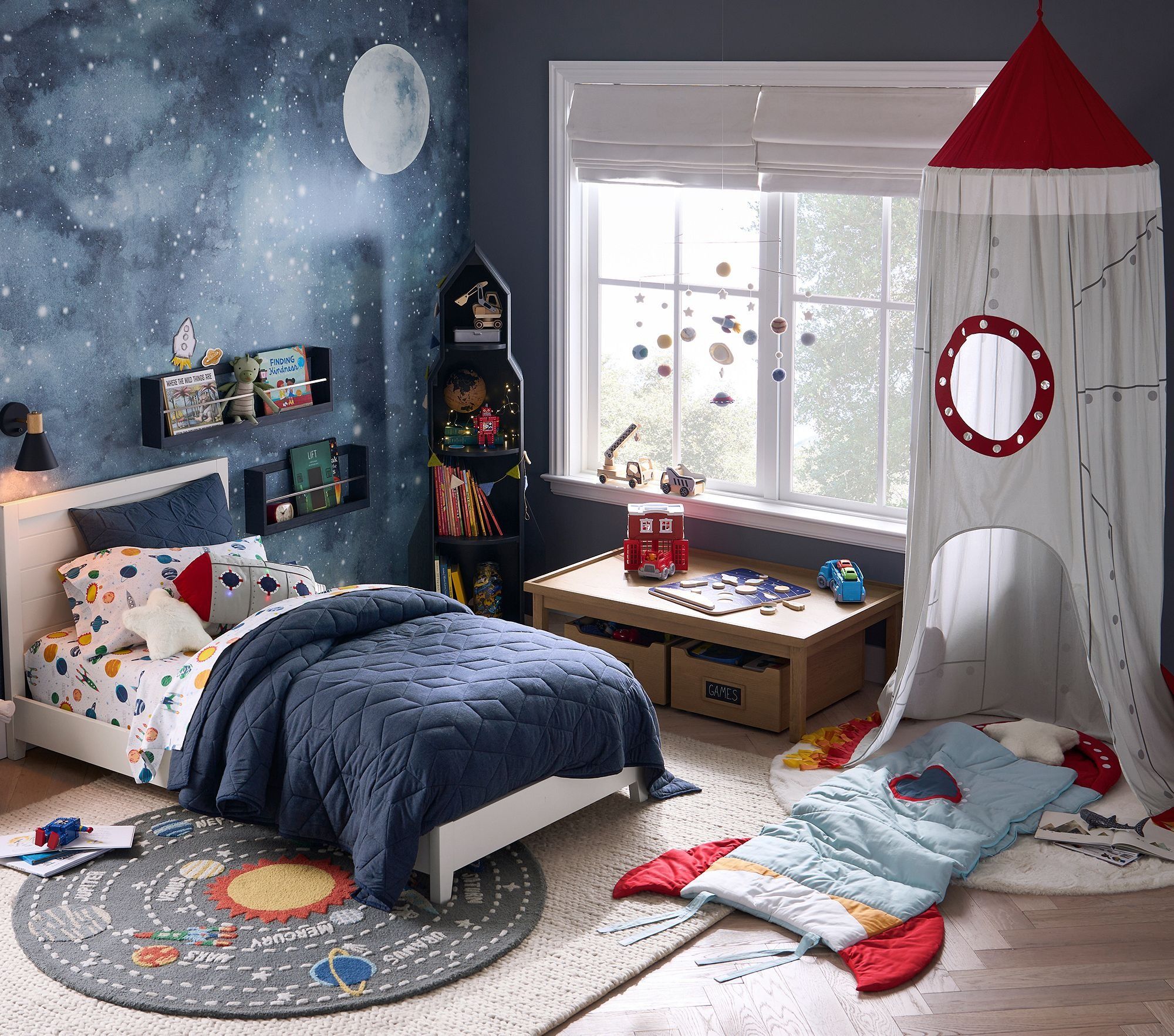 Emery Platform Bed thumbnail 2