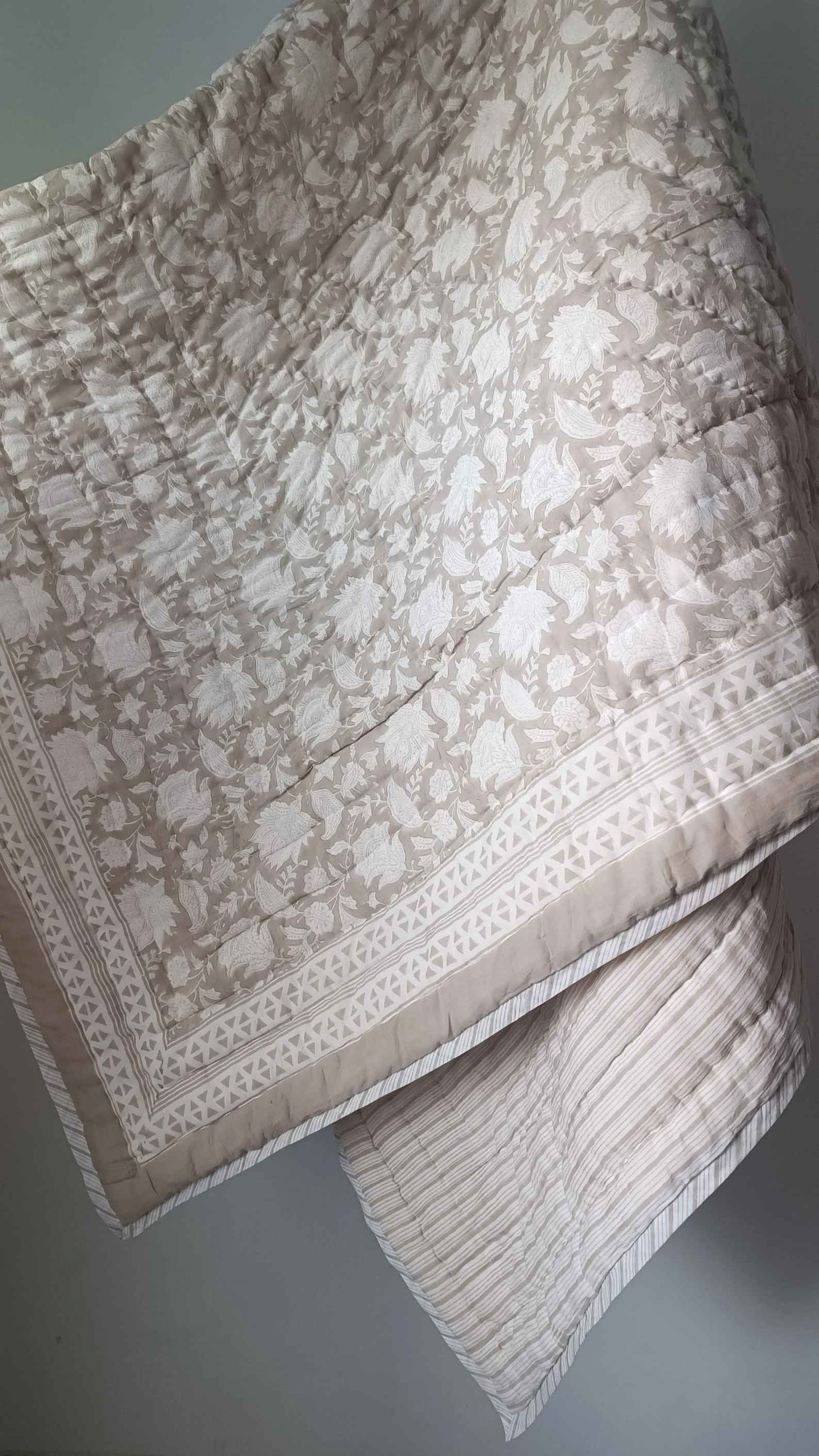 Shop Gulaal Indian Jaipuri Block Print Quilt-Queen thumbnail 2