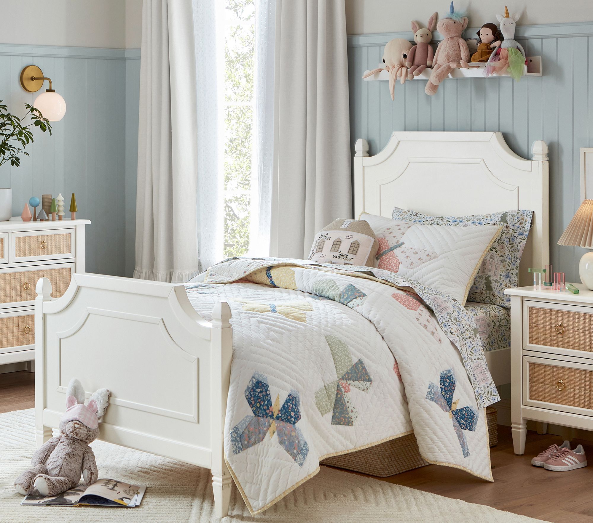 Ava Regency Bed-Queen thumbnail 2