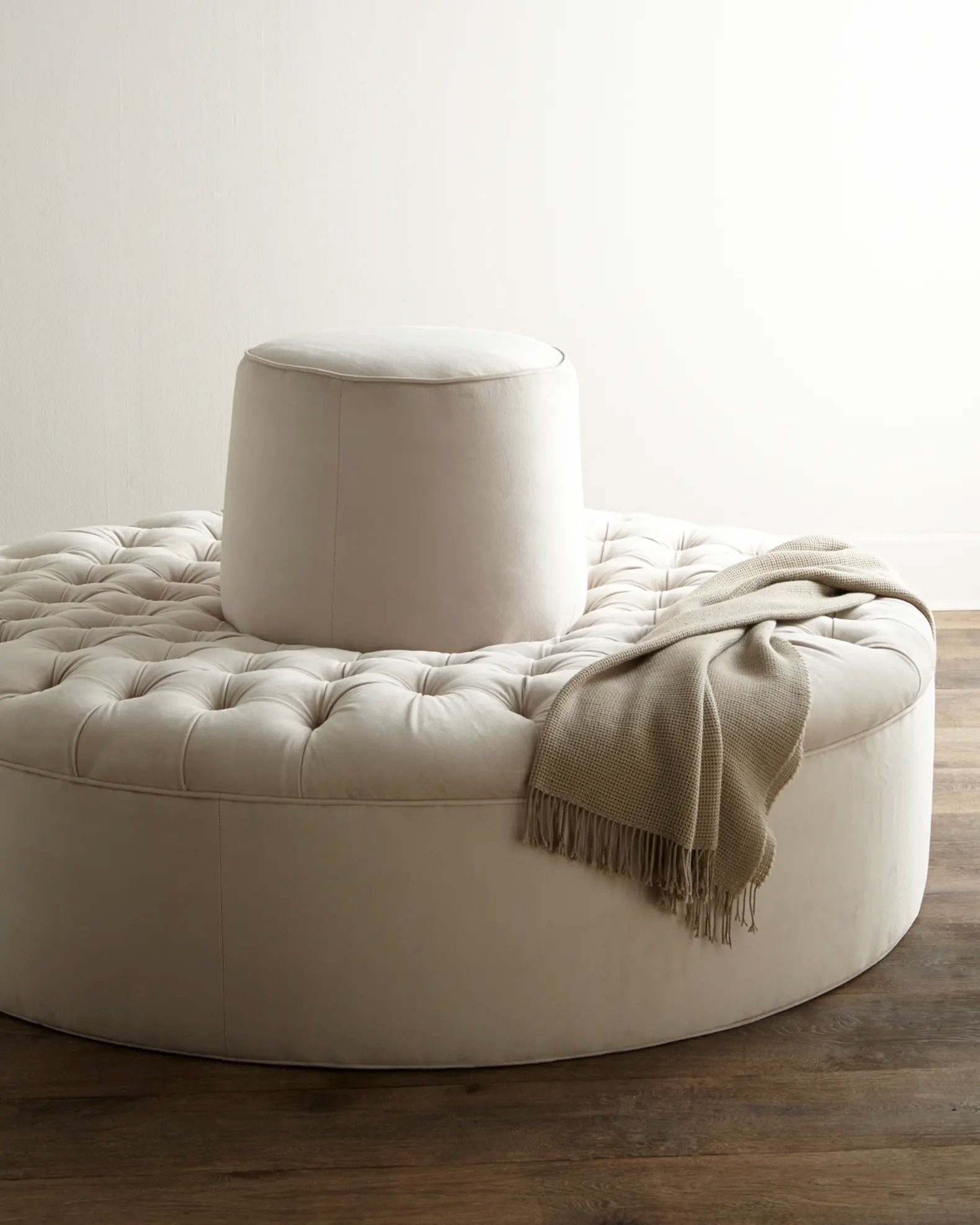 Audrey Tufted Conversation Settee thumbnail 2