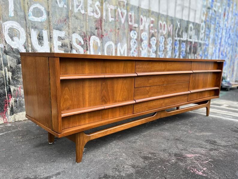 Vintage Midcentury Modern Curved Media Console thumbnail 2