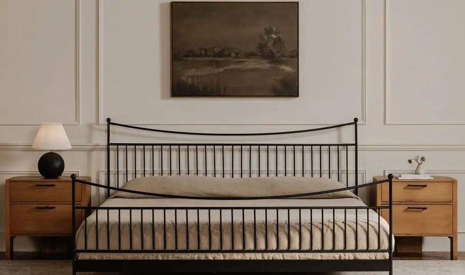 Olde Framed Painting thumbnail 2