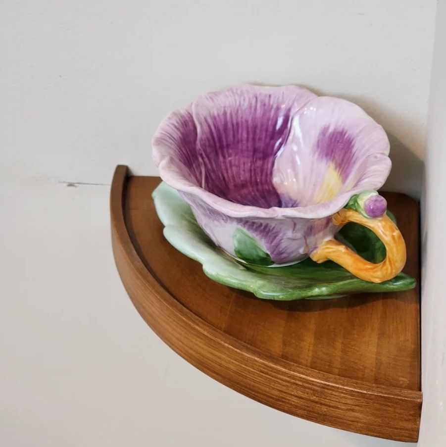 Corner Shelf with Round Front Barrier Edge thumbnail 3