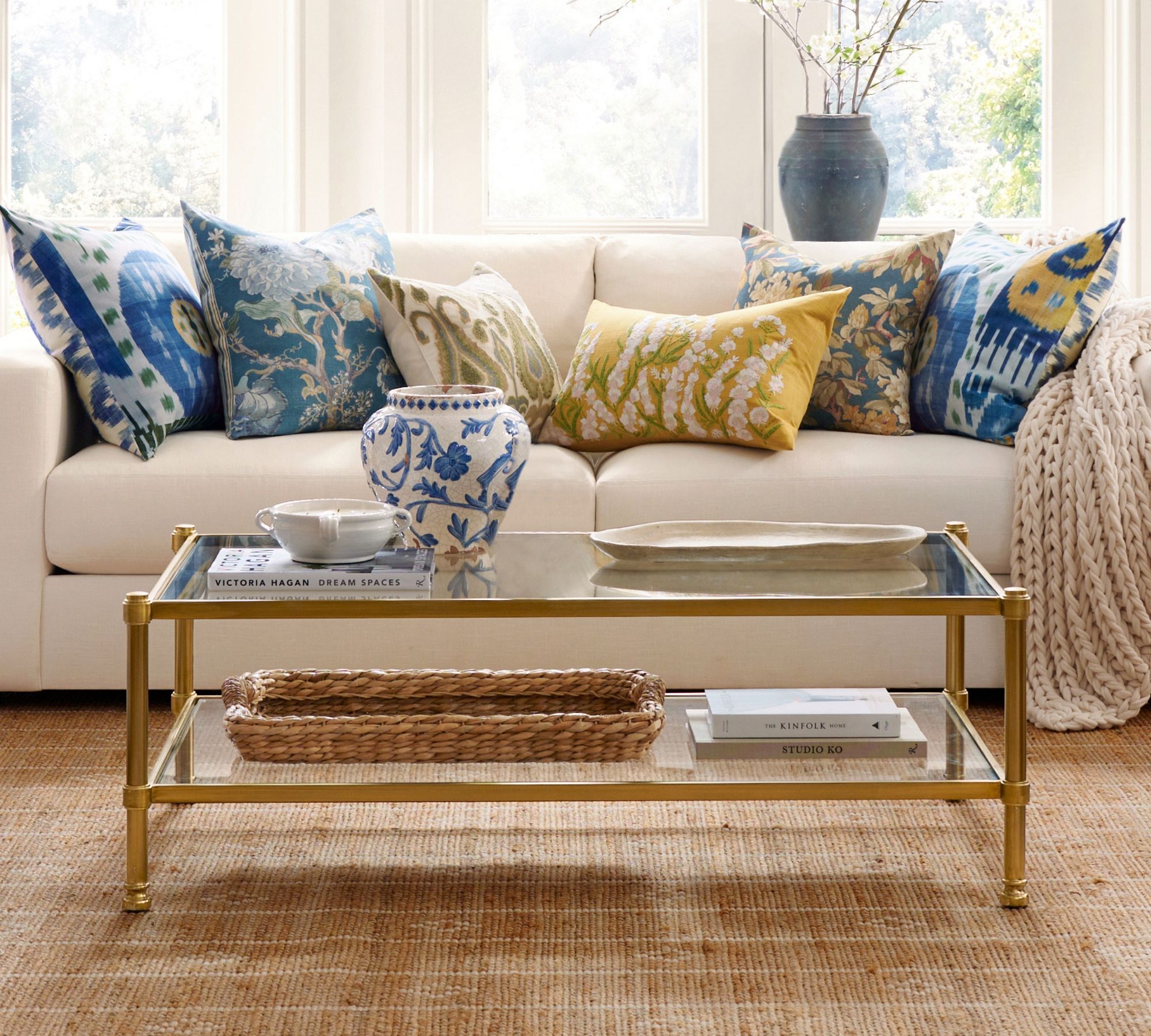 Everson Rectangular Glass Coffee Table (52") thumbnail 2