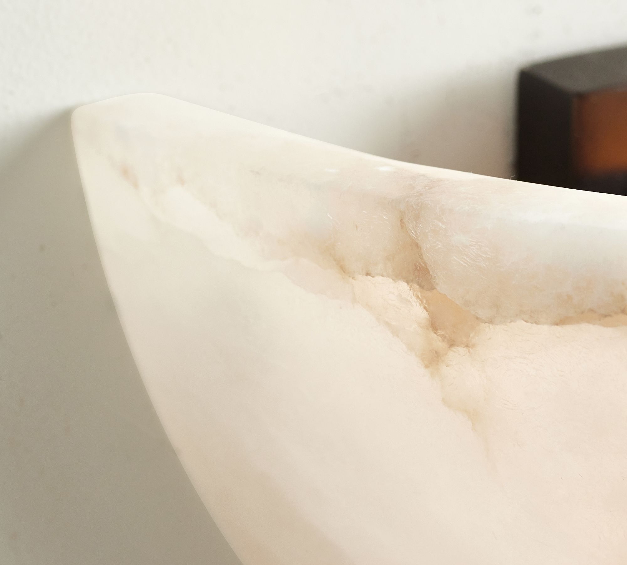 Windham Alabaster Sconce (13") thumbnail 4