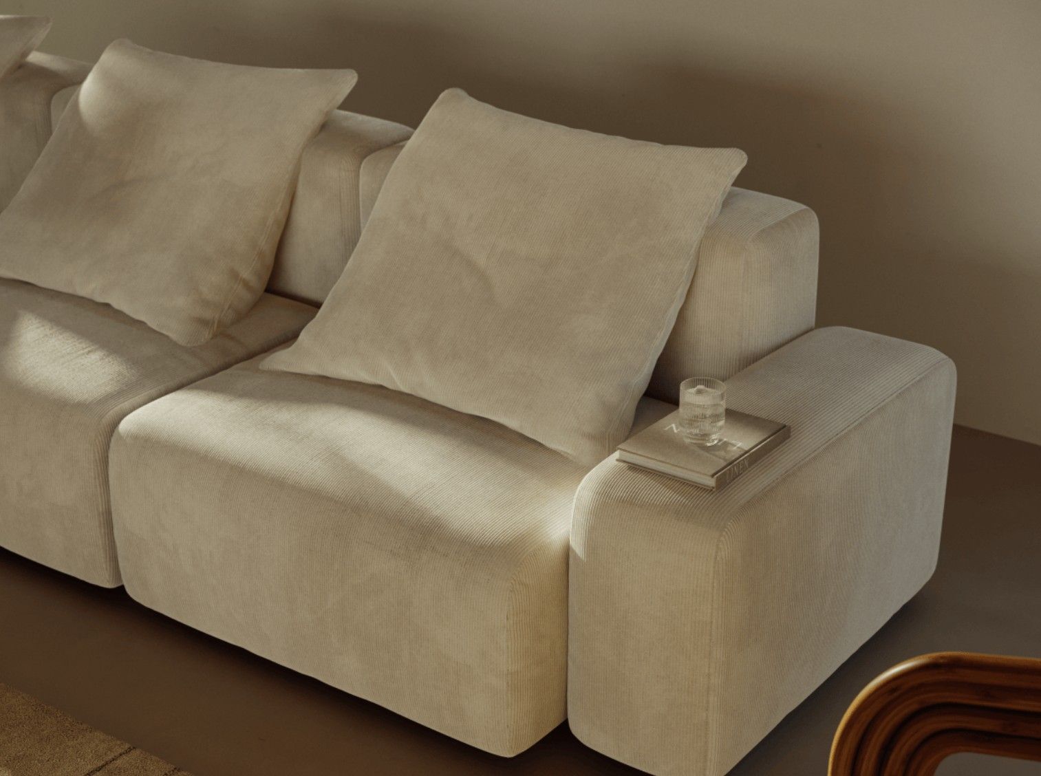 Kaye Sectional Sofa L thumbnail 3