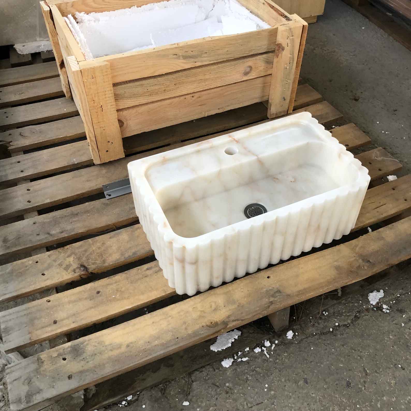 Elegant Bathroom Sink Wall Mount Marble Sink thumbnail 3
