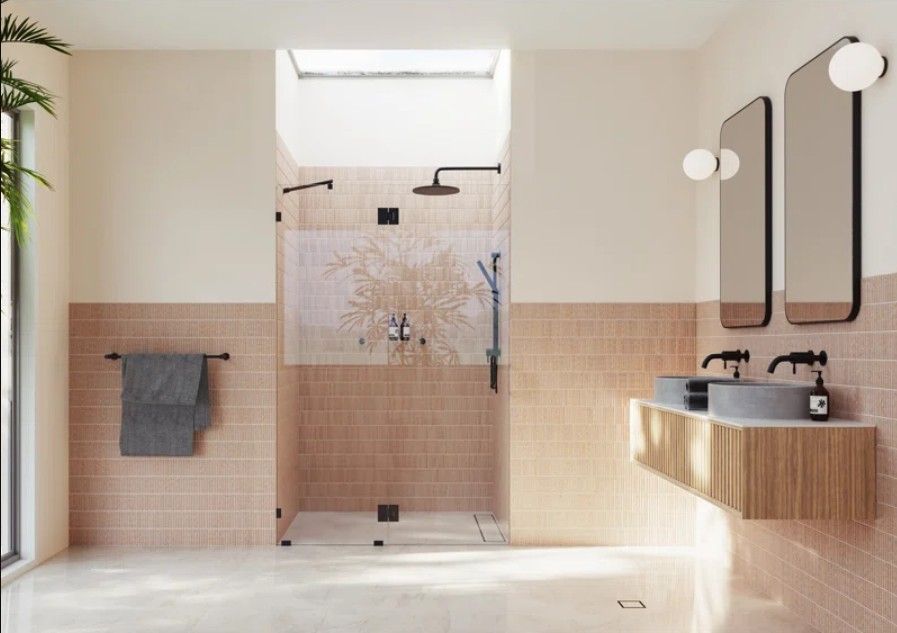 Frameless Glass Hinge Shower Door thumbnail 3