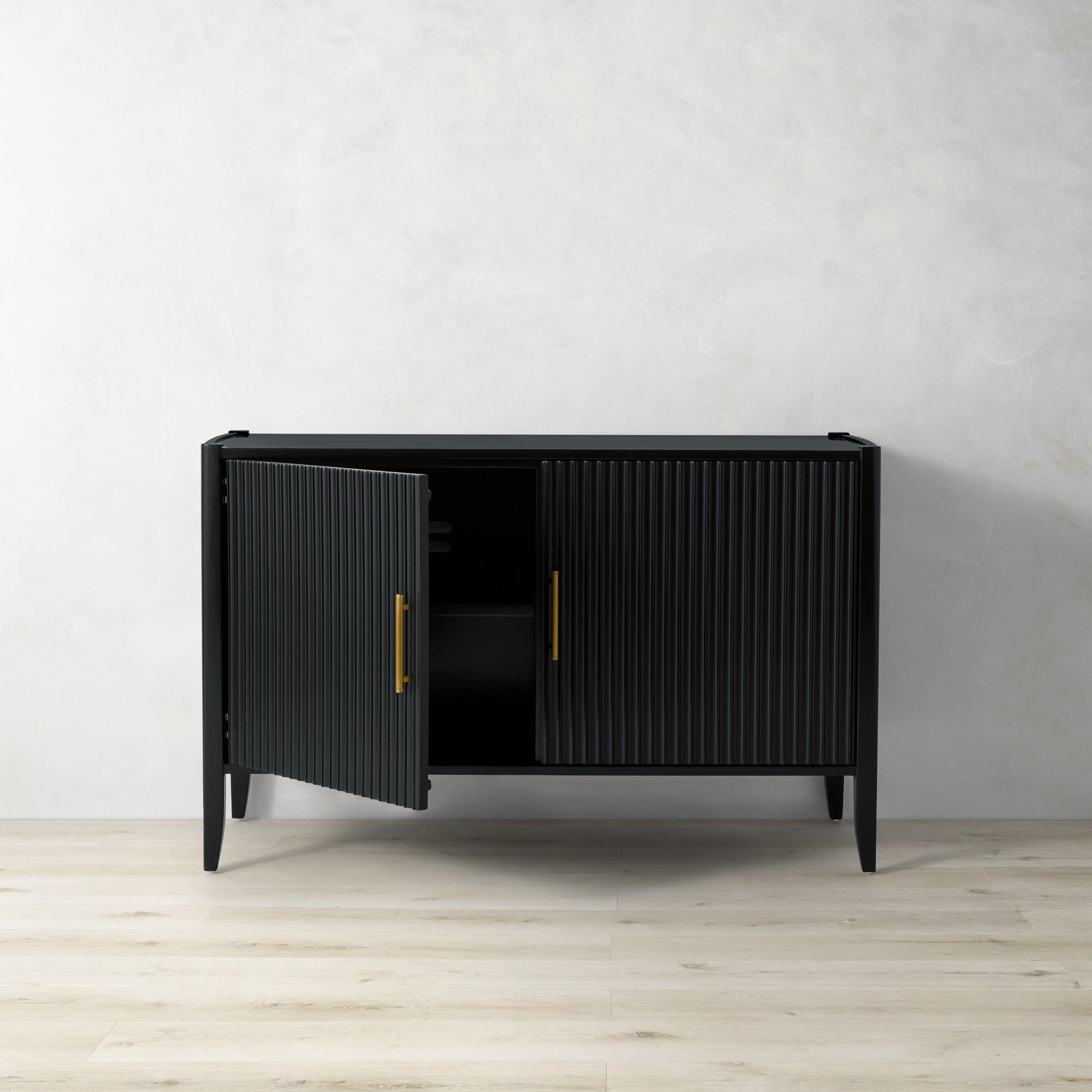 Lewis Media Console thumbnail 3
